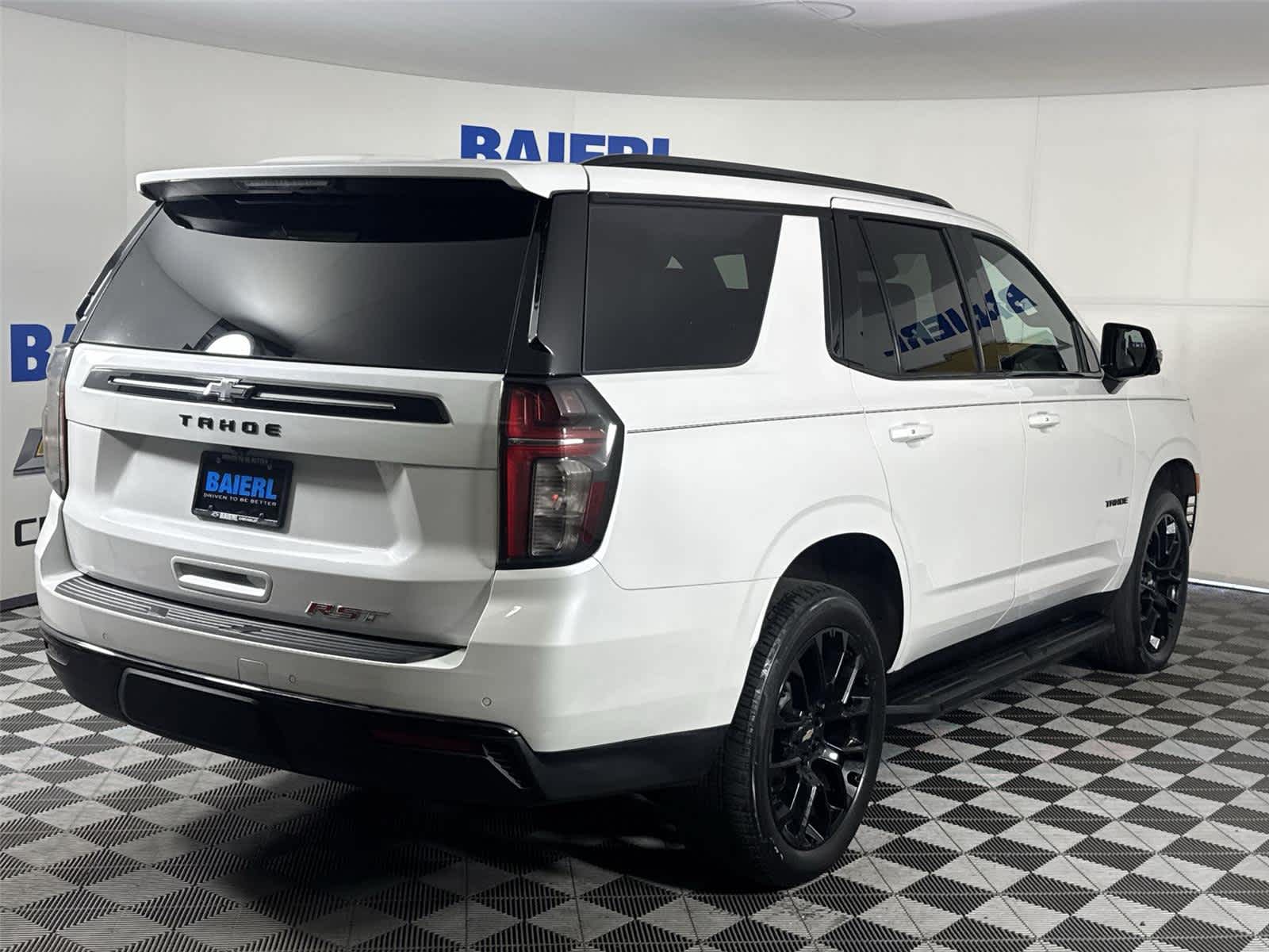 Thumbnail: 2023 Chevrolet Tahoe - 5