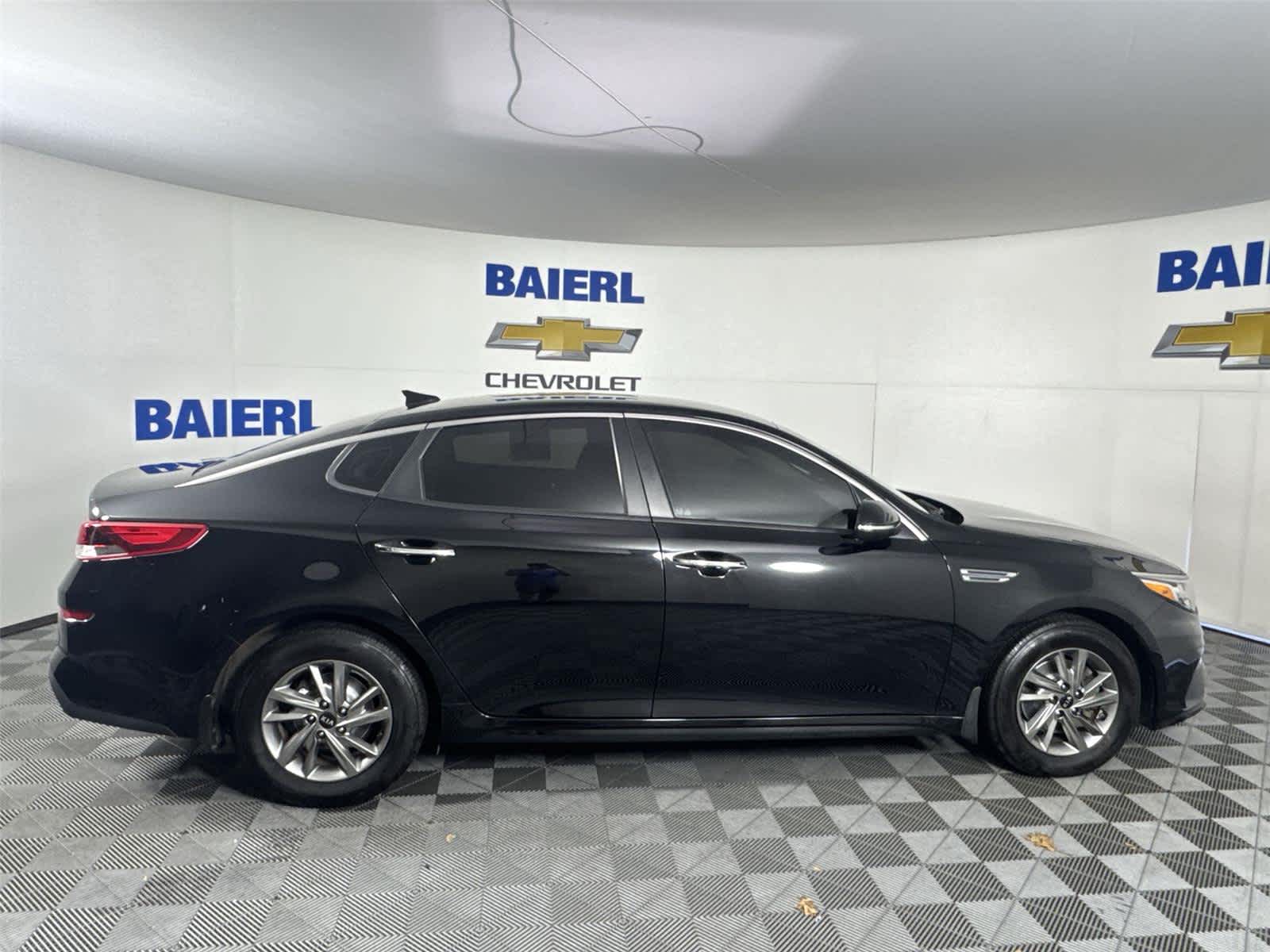 Thumbnail: 2019 Kia Optima - 6