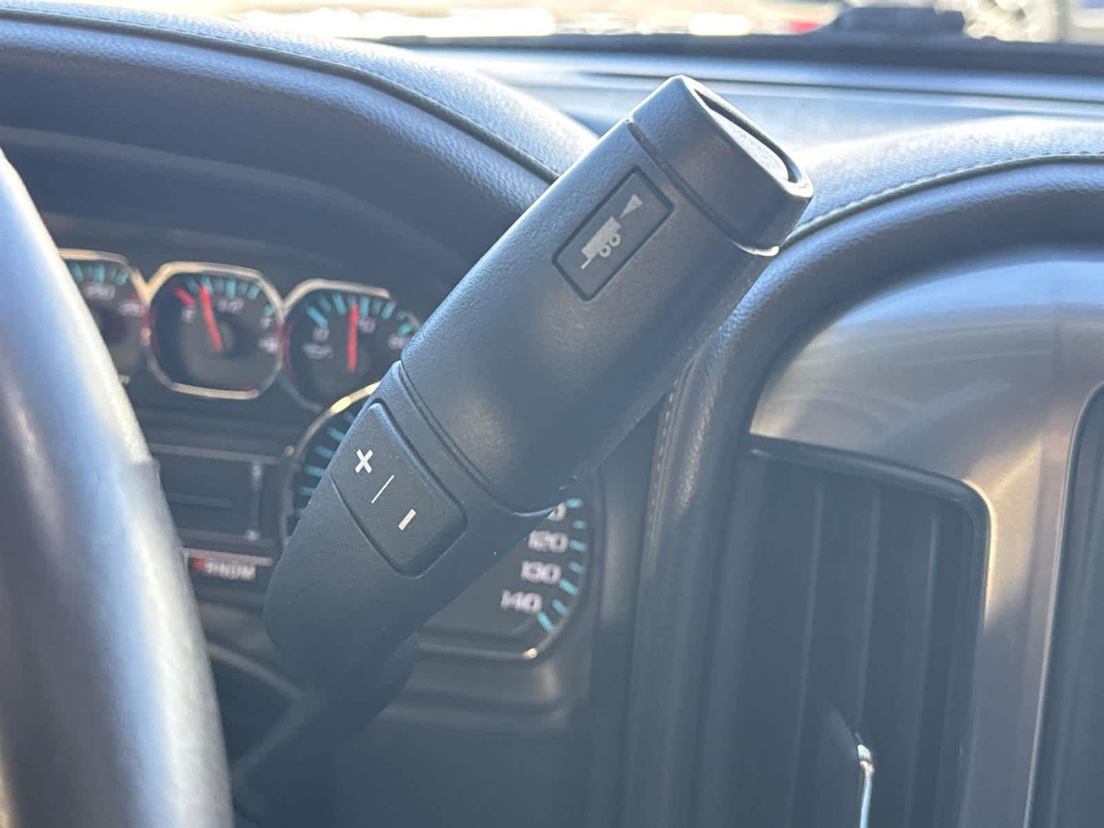 Thumbnail: 2015 Chevrolet Silverado 1500 - 21