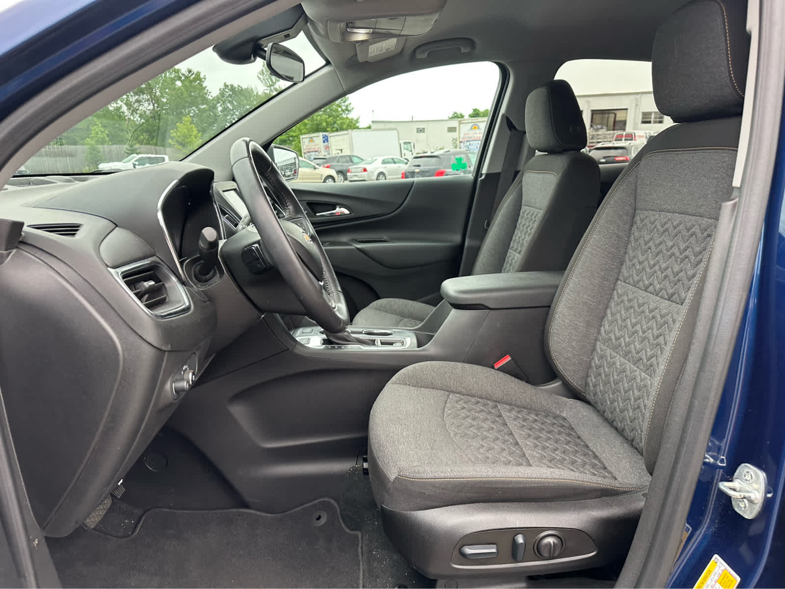 2022 Chevrolet Equinox LT 10