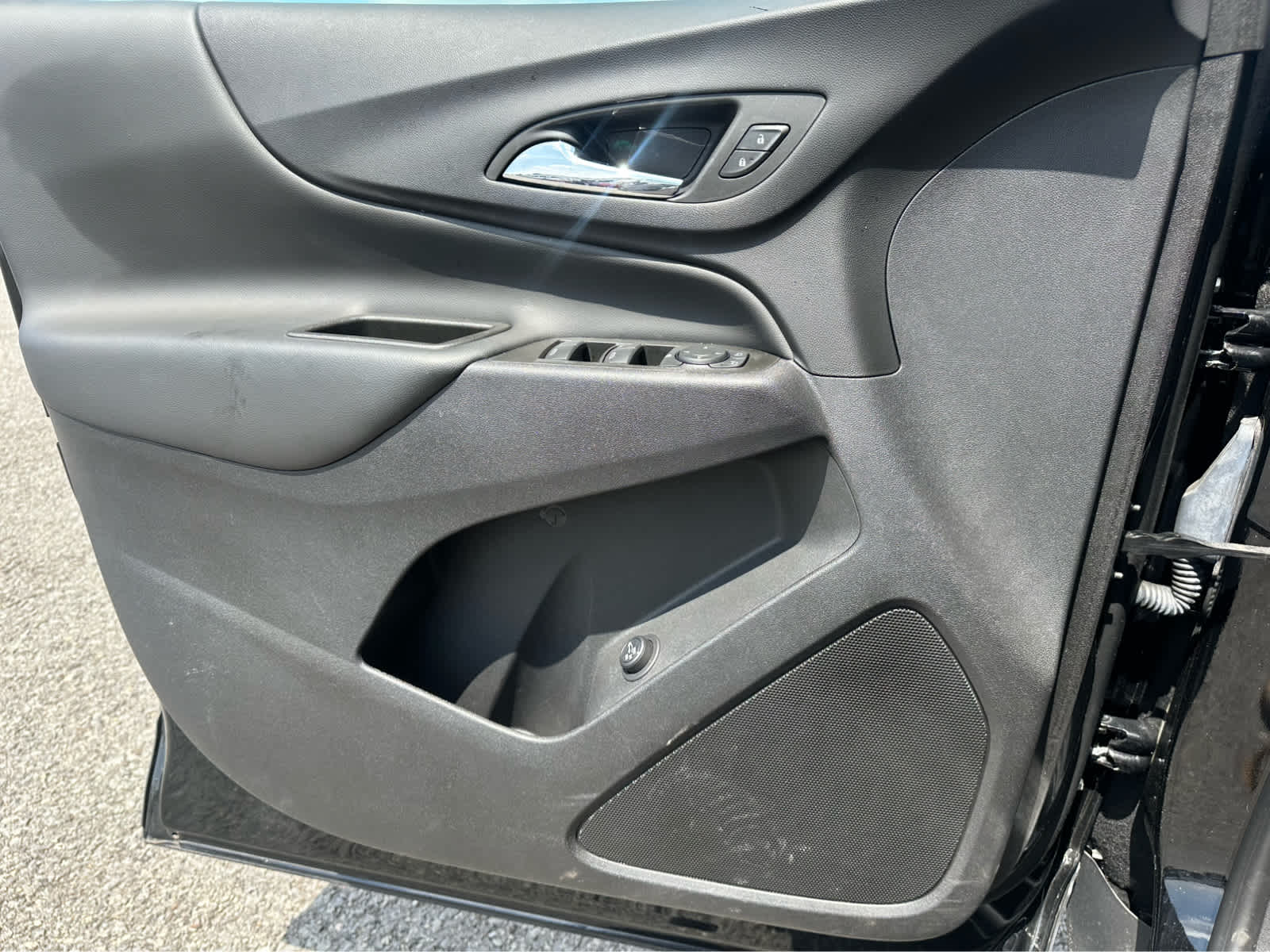 Thumbnail: 2022 Chevrolet Equinox - 16
