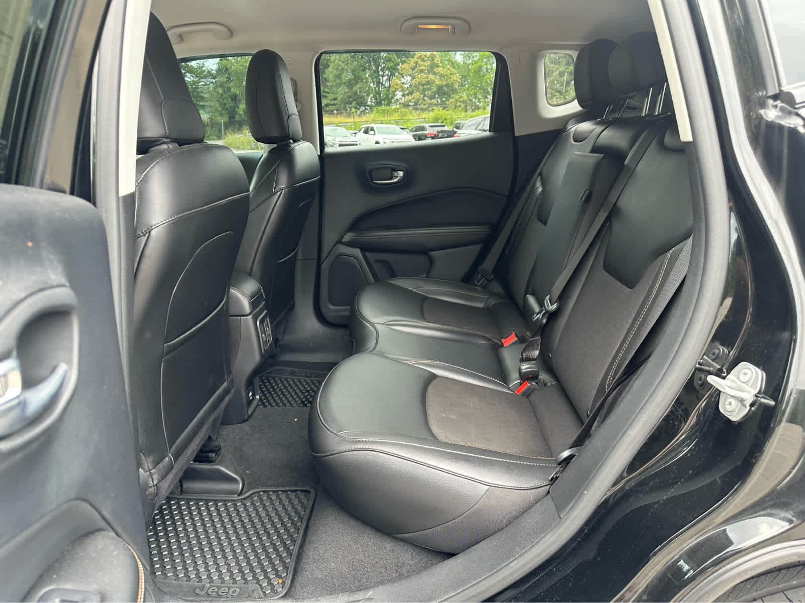 Thumbnail: 2020 Jeep Compass - 19
