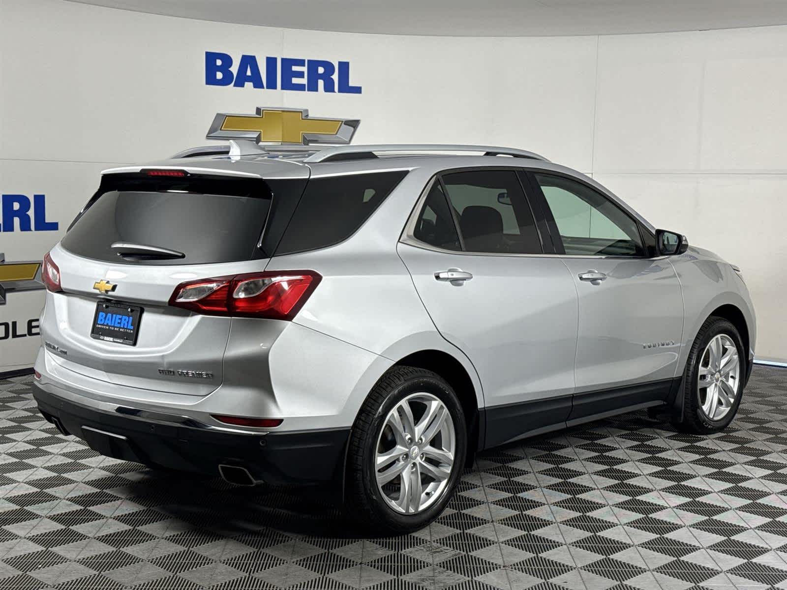 Thumbnail: 2019 Chevrolet Equinox - 5