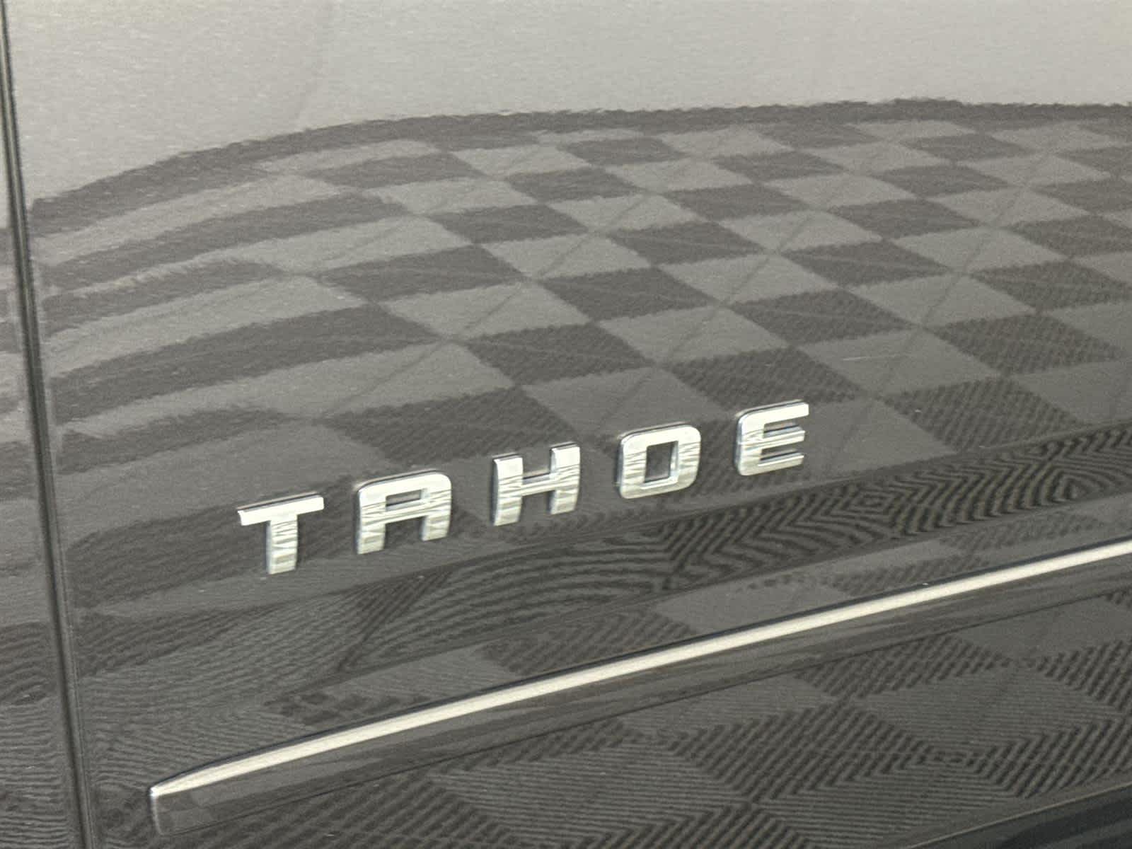 Thumbnail: 2017 Chevrolet Tahoe - 10