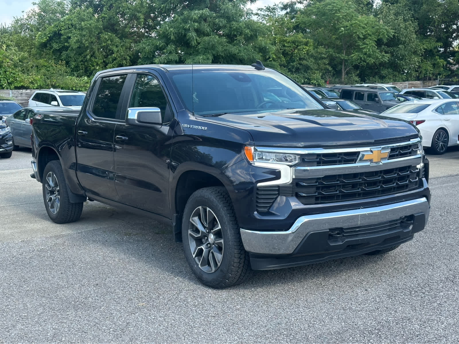 Thumbnail: 2024 Chevrolet Silverado 1500 - 2