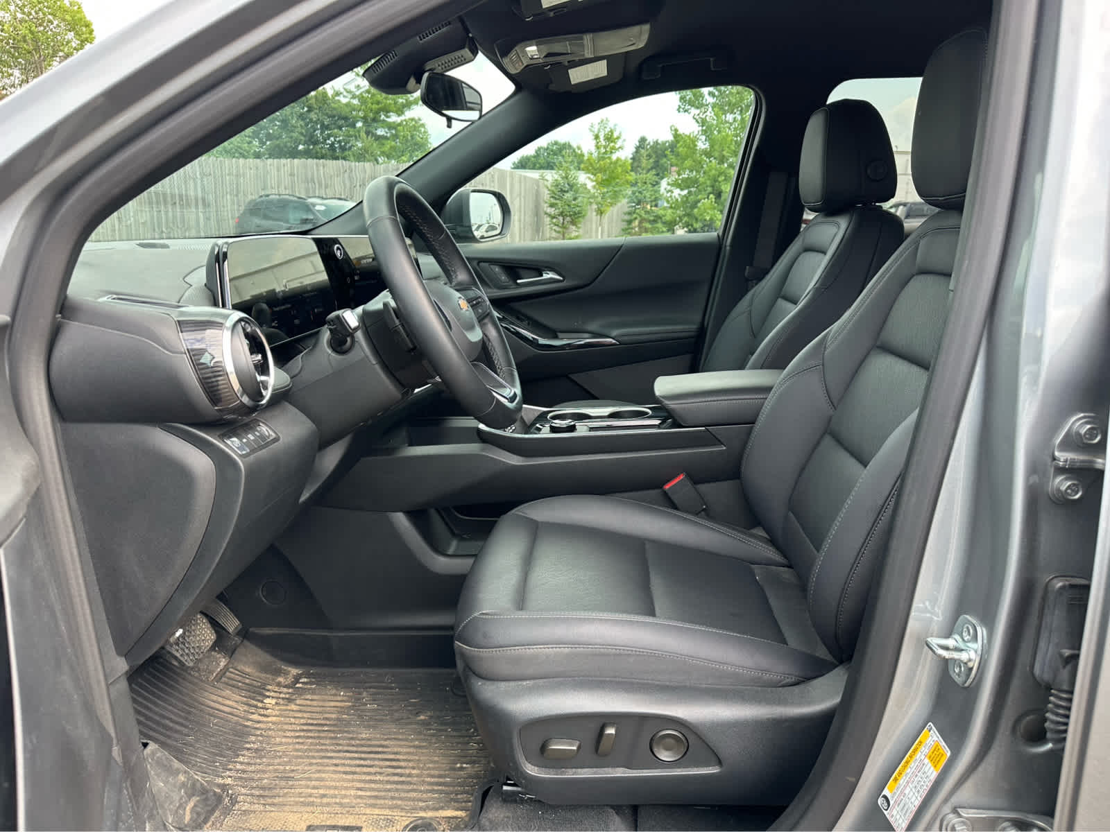 Thumbnail: 2026 Chevrolet Equinox - 9