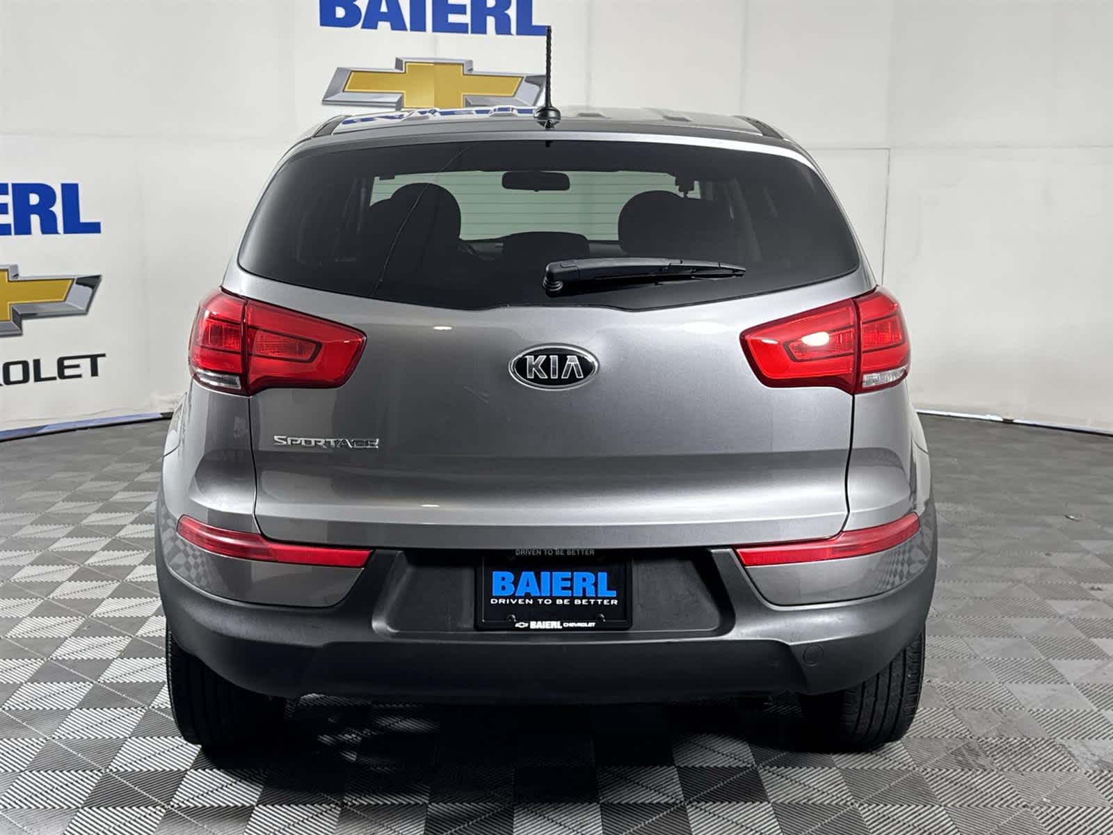 Thumbnail: 2016 Kia Sportage - 4