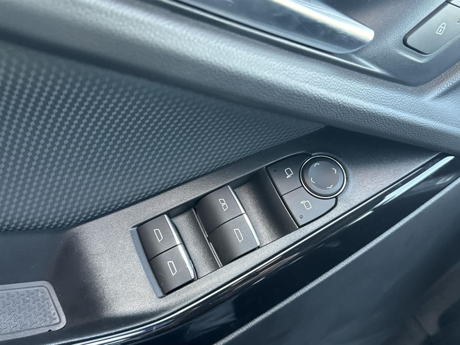 Thumbnail: 2025 Chevrolet Equinox - 22