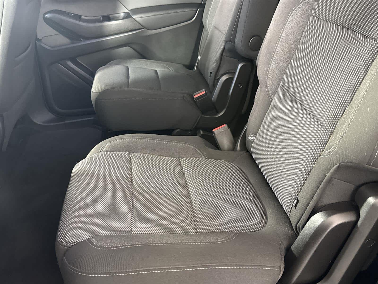 Thumbnail: 2023 Chevrolet Traverse - 14