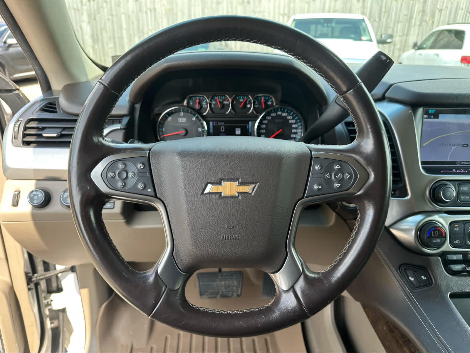 Thumbnail: 2019 Chevrolet Tahoe - 12