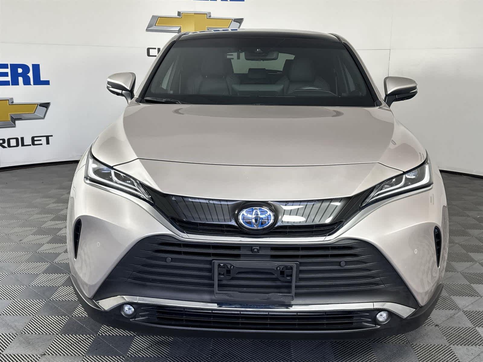 Thumbnail: 2024 Toyota Venza - 8