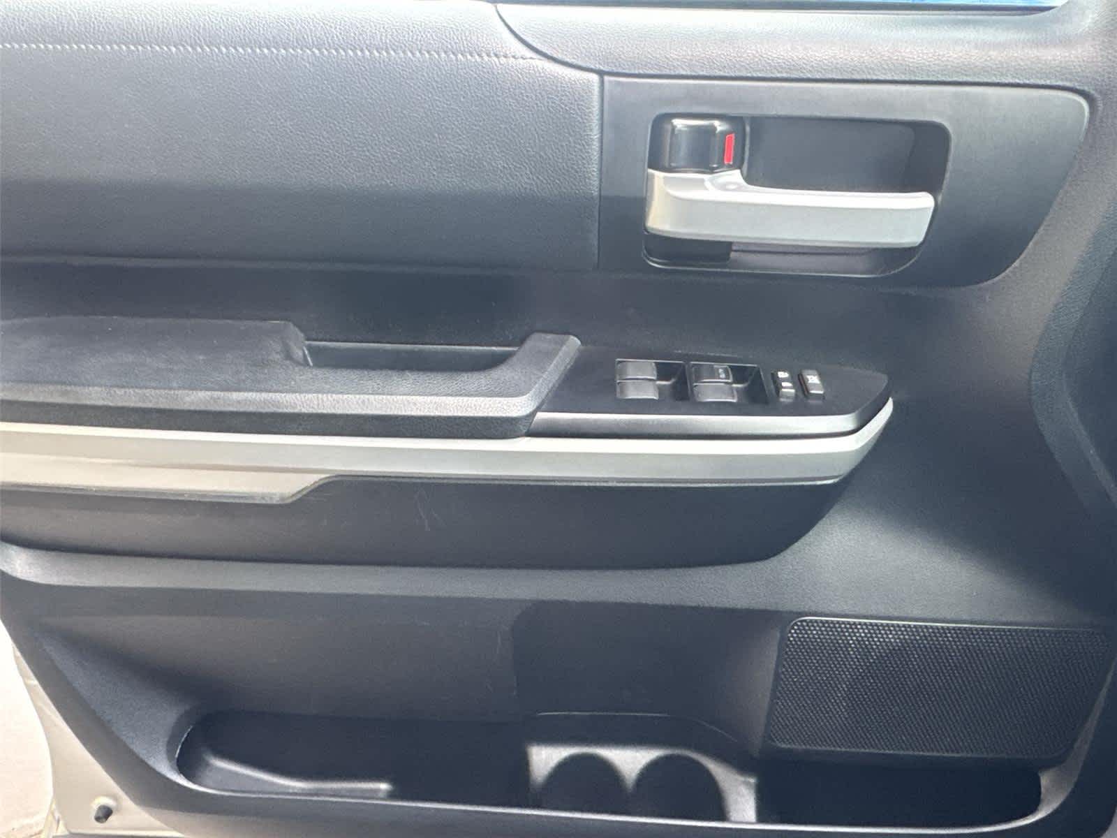 Thumbnail: 2017 Toyota Tundra - 20