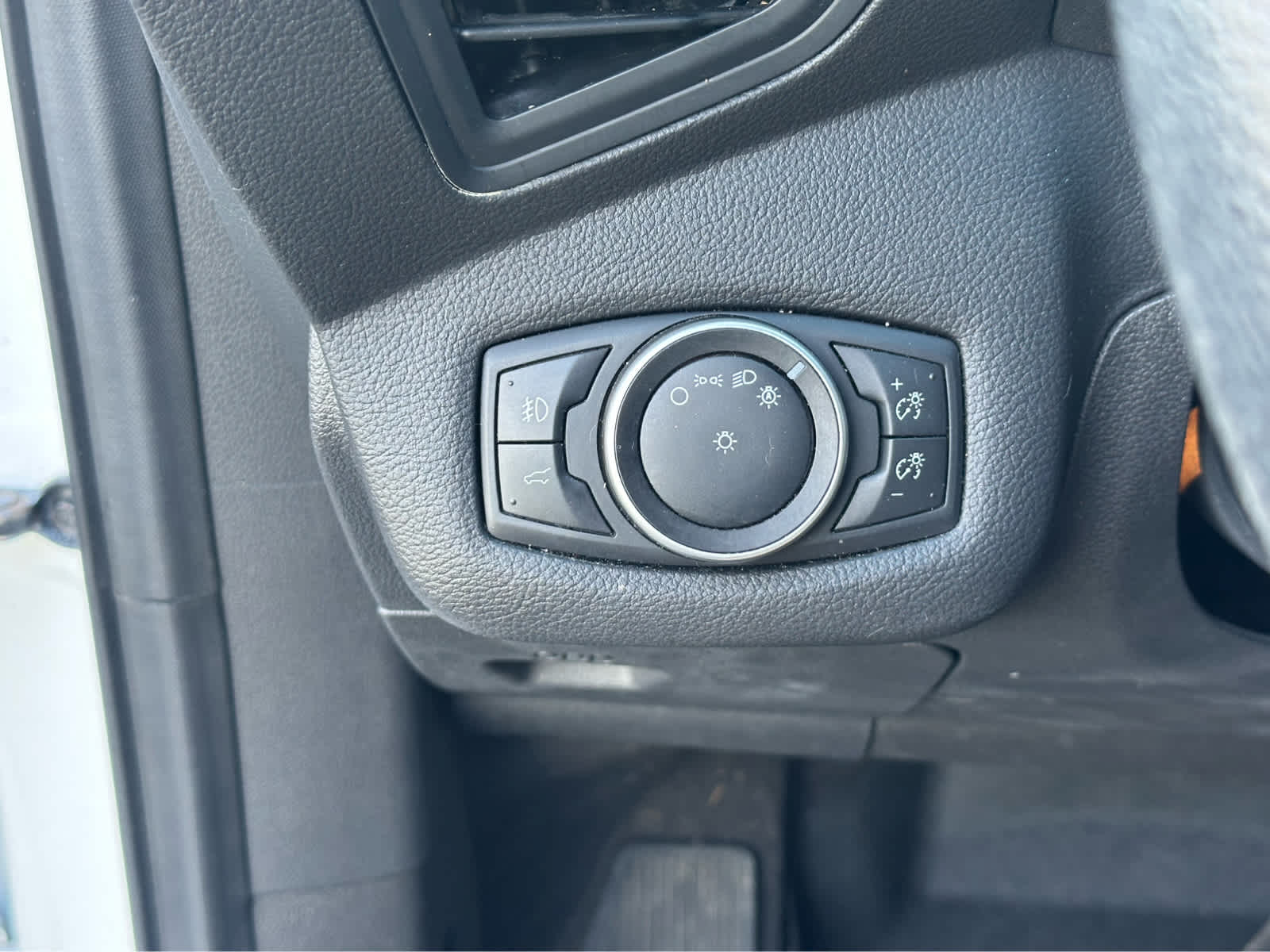 Thumbnail: 2018 Ford Escape - 18