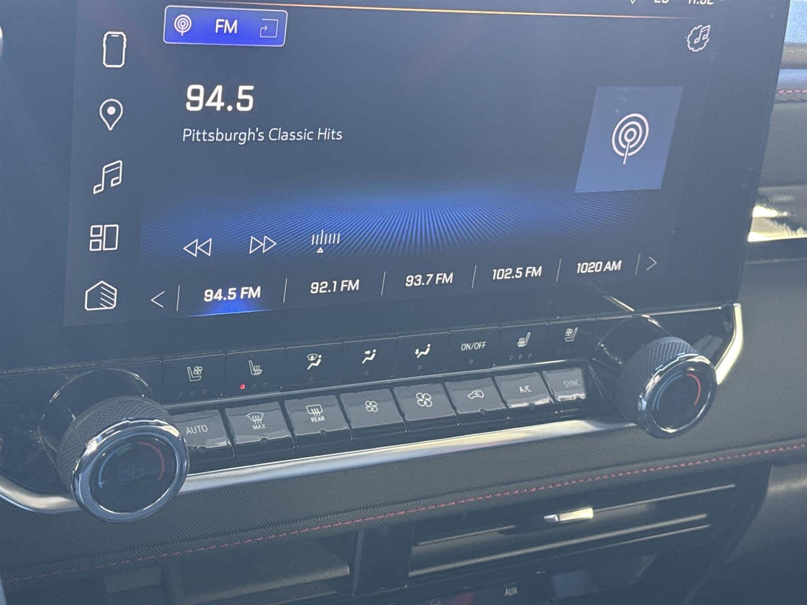 Thumbnail: 2023 Chevrolet Colorado - 20