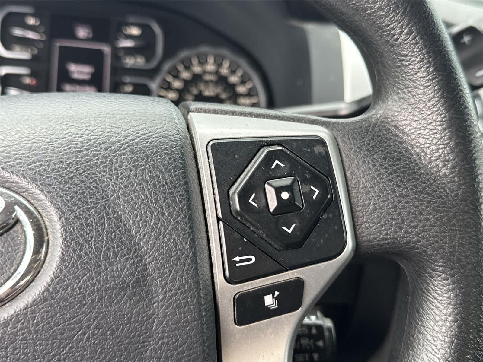 Thumbnail: 2019 Toyota Tundra - 25