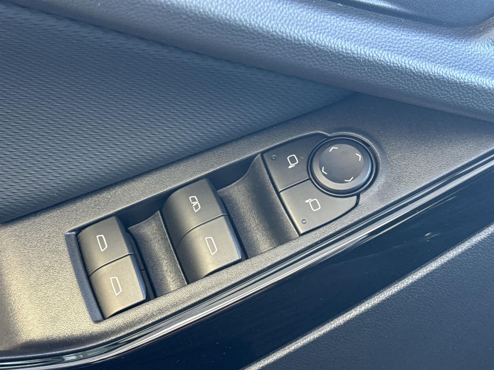 Thumbnail: 2026 Chevrolet Equinox - 22