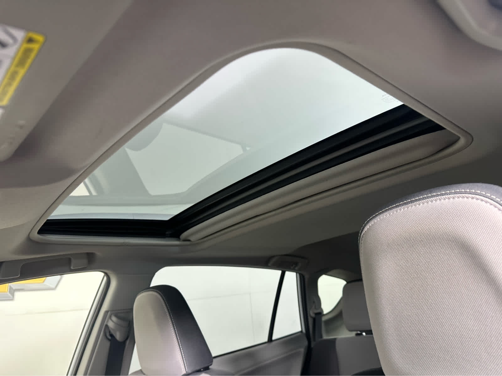 Thumbnail: 2013 Toyota RAV4 - 11