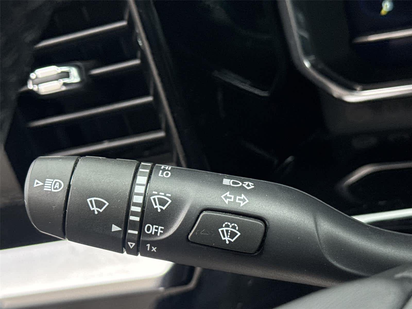 Thumbnail: 2022 Chevrolet Silverado 1500 - 27