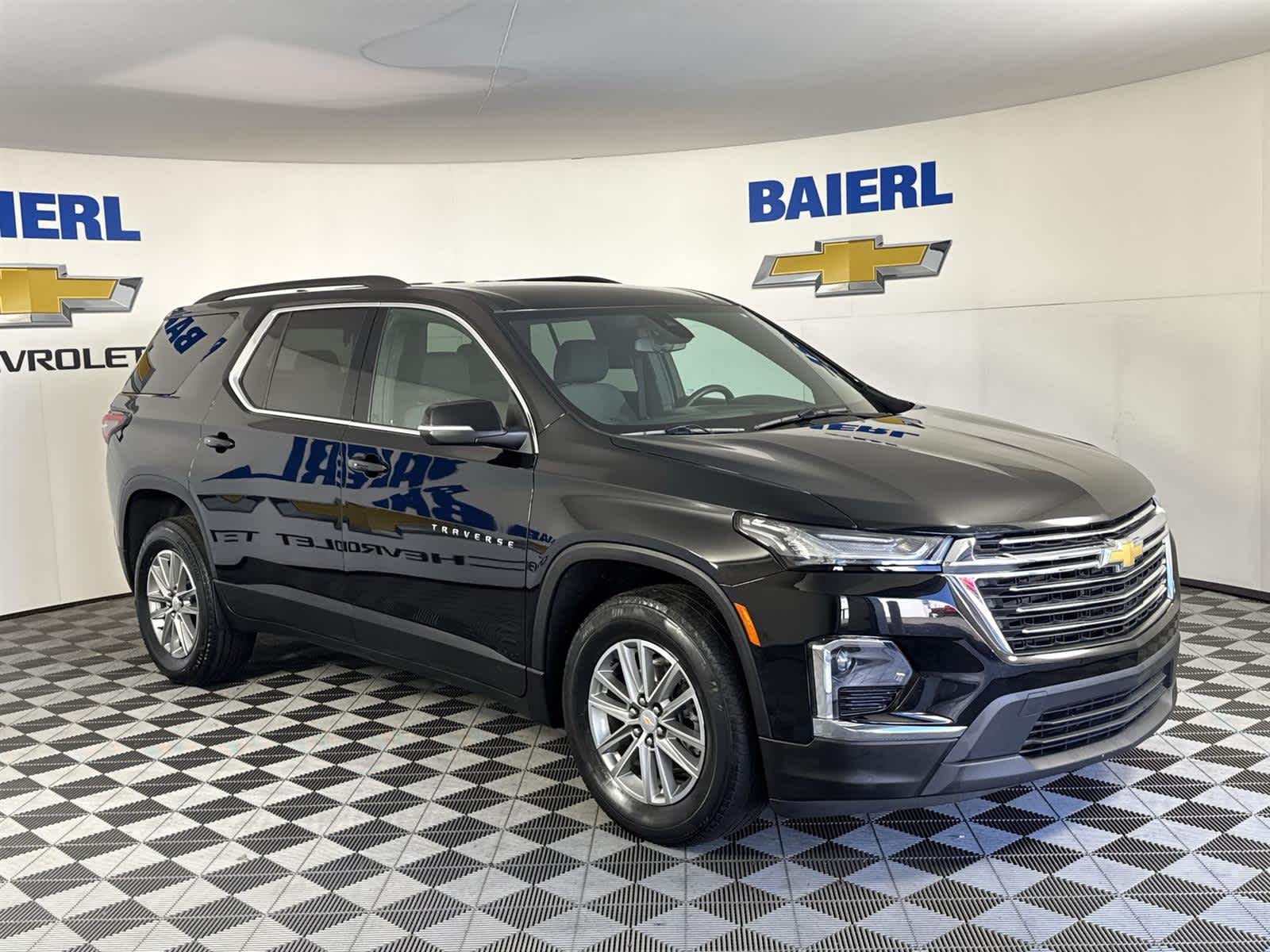 Thumbnail: 2023 Chevrolet Traverse - 7