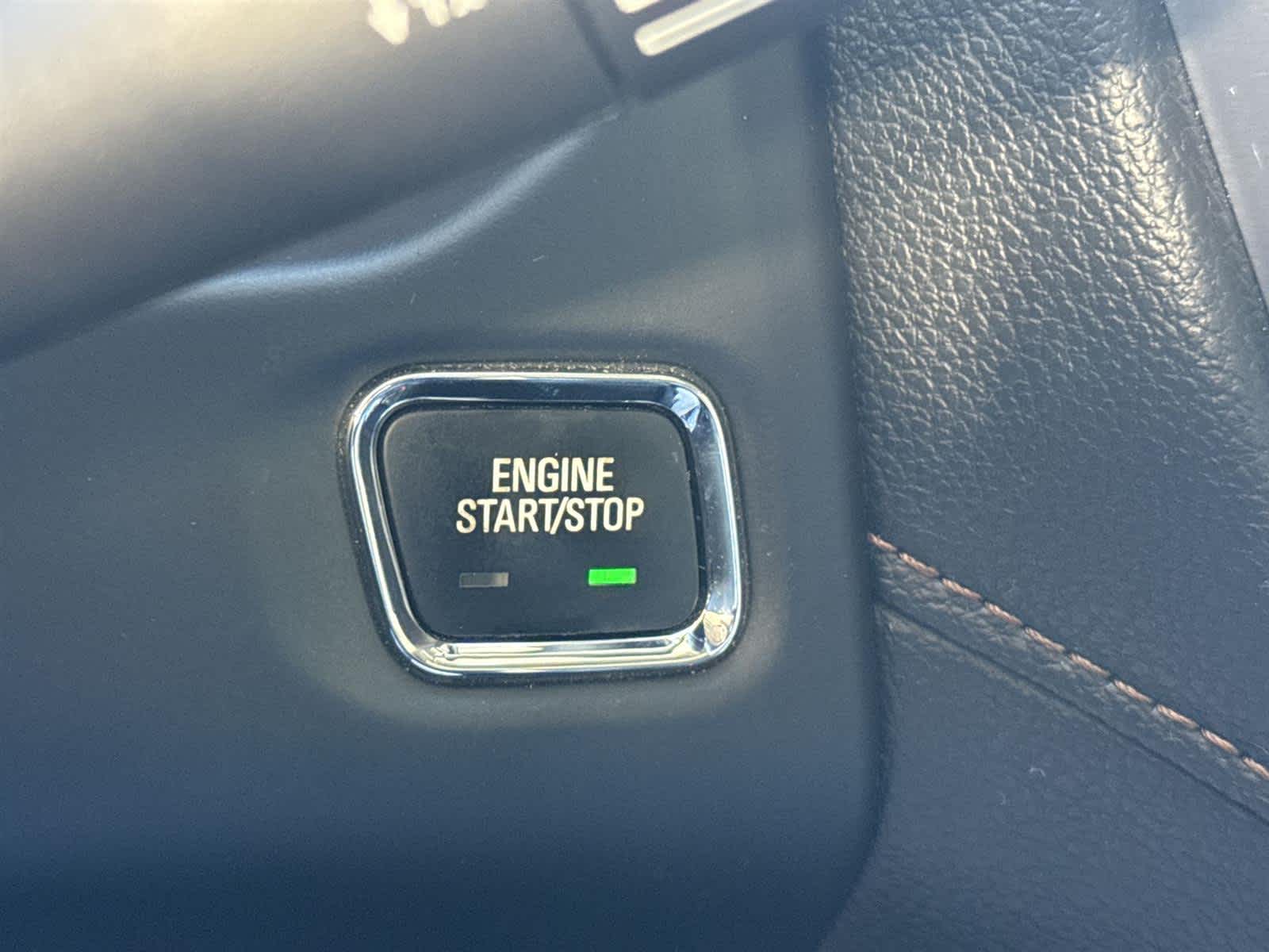 Thumbnail: 2017 GMC Acadia - 31