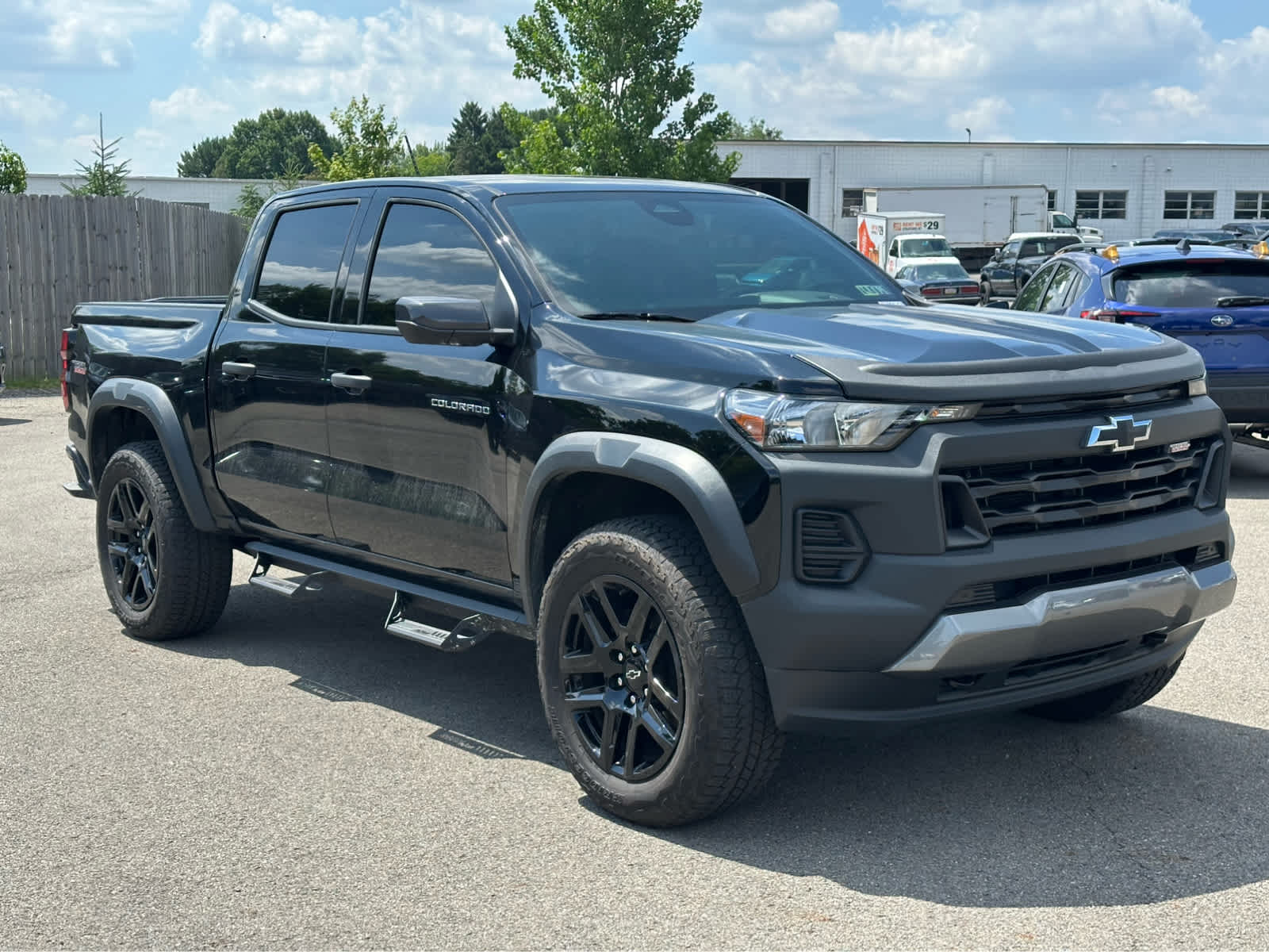 Thumbnail: 2025 Chevrolet Colorado - 3