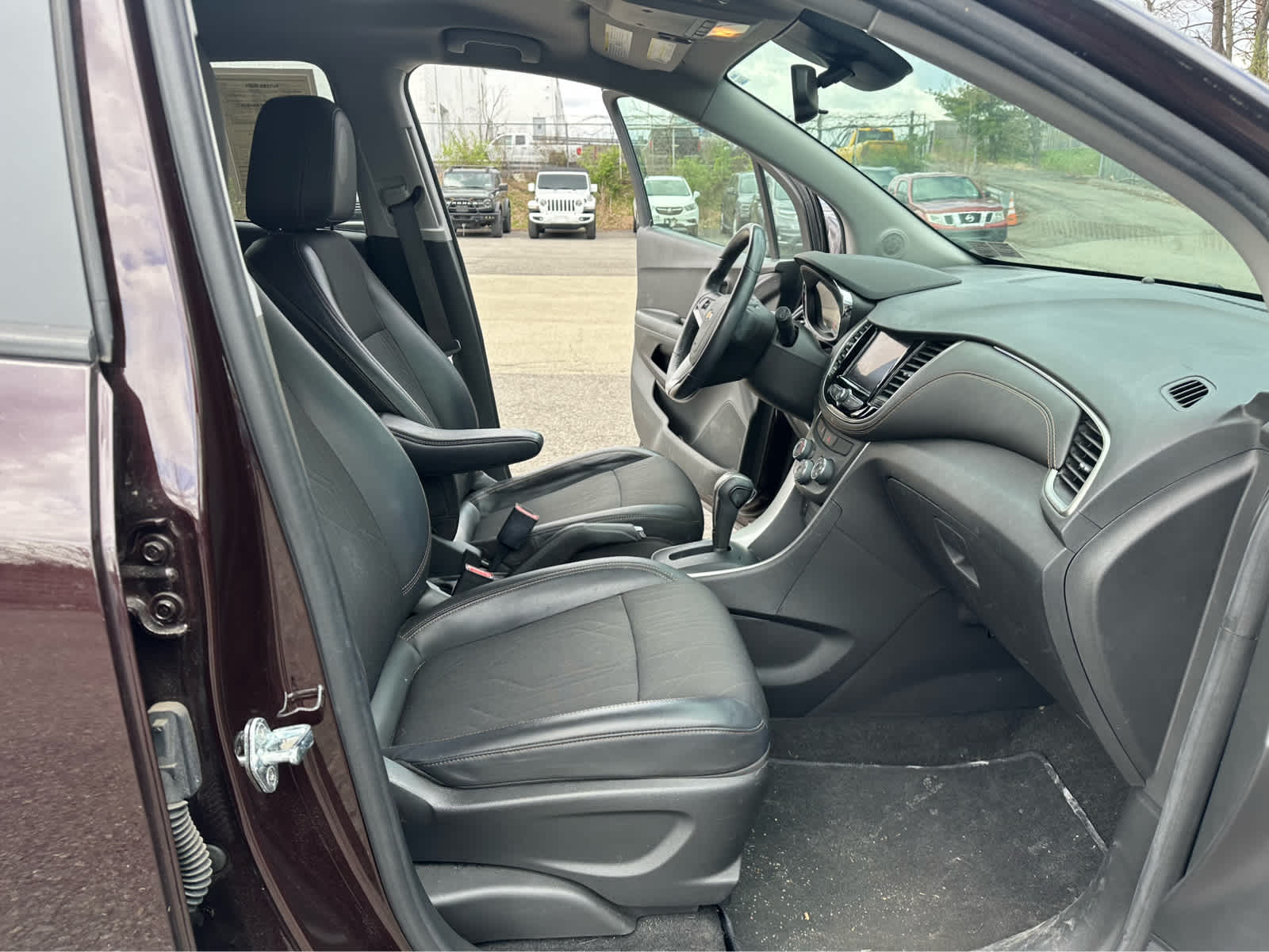 Thumbnail: 2022 Chevrolet Trax - 19