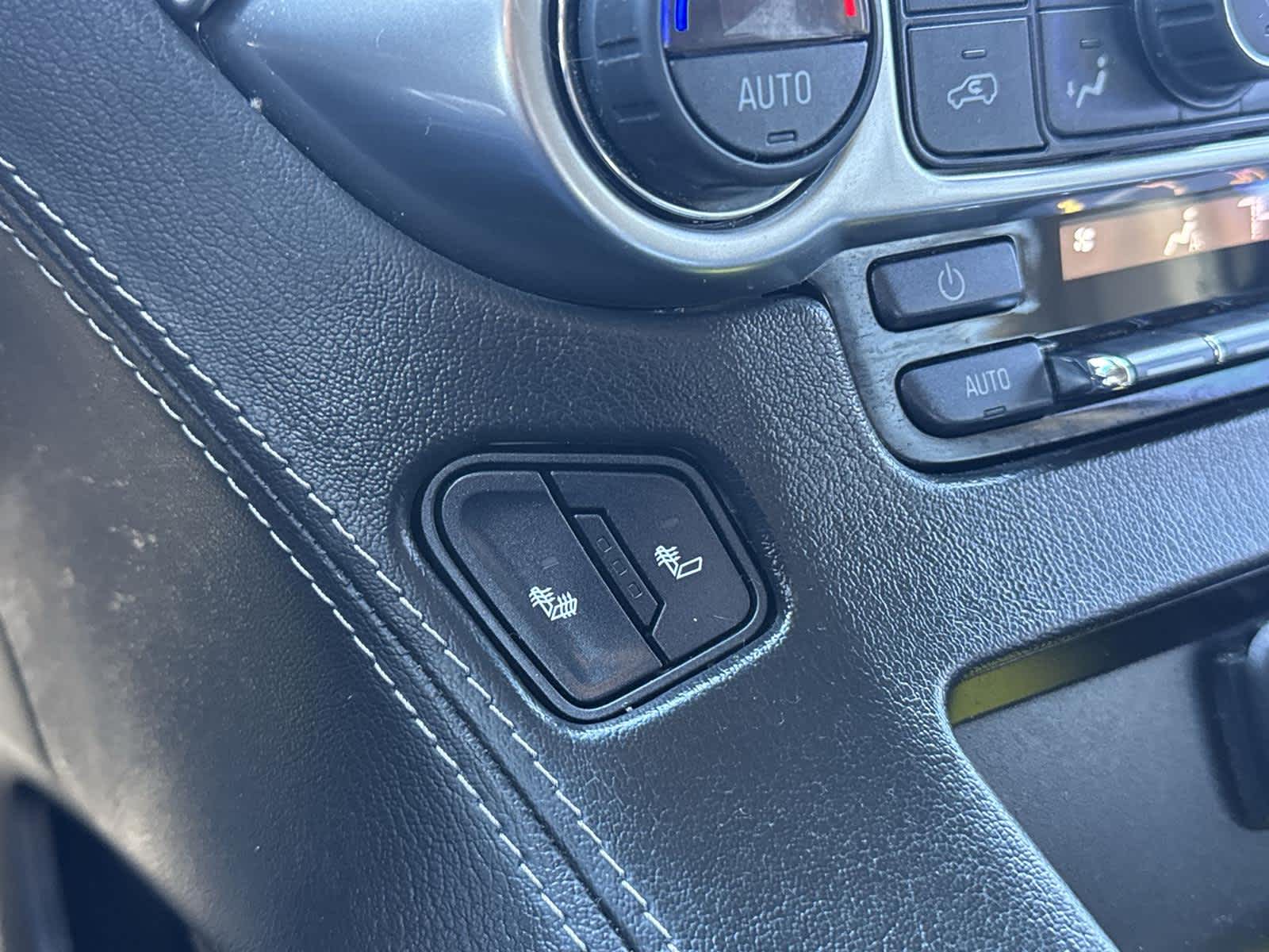 Thumbnail: 2019 Chevrolet Tahoe - 20