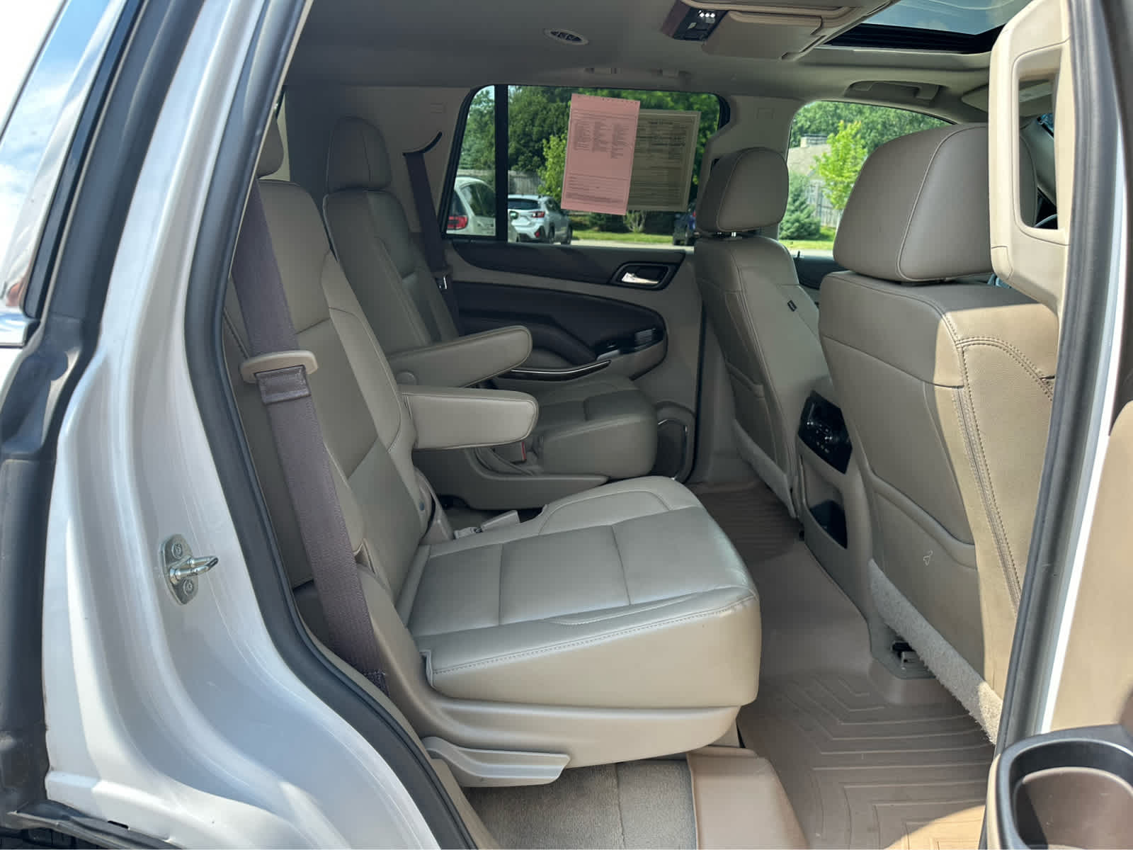 Thumbnail: 2019 Chevrolet Tahoe - 25