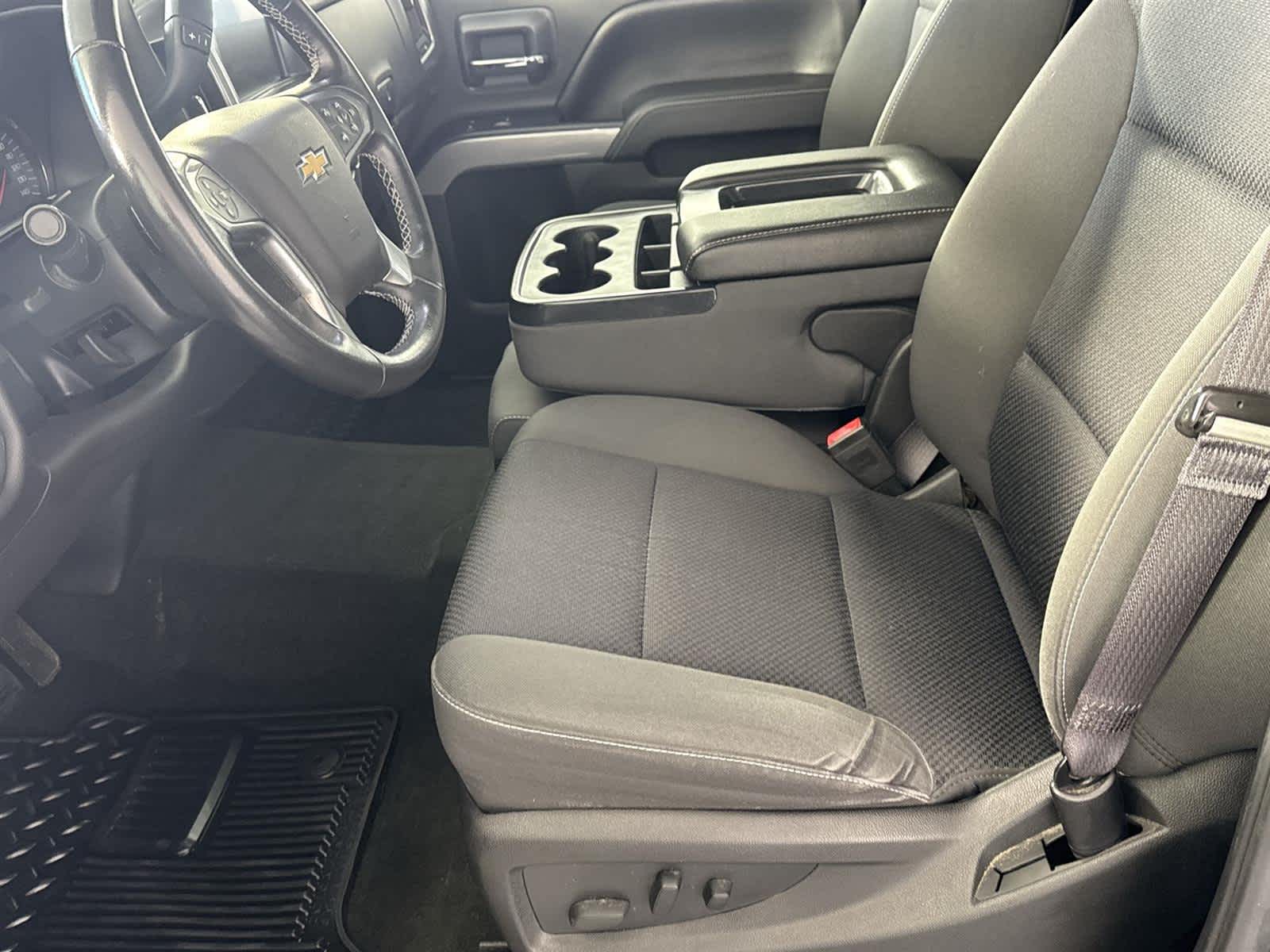 Thumbnail: 2017 Chevrolet Silverado 1500 - 13