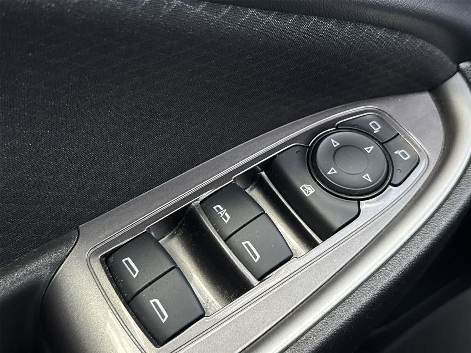 Thumbnail: 2023 Chevrolet Malibu - 22