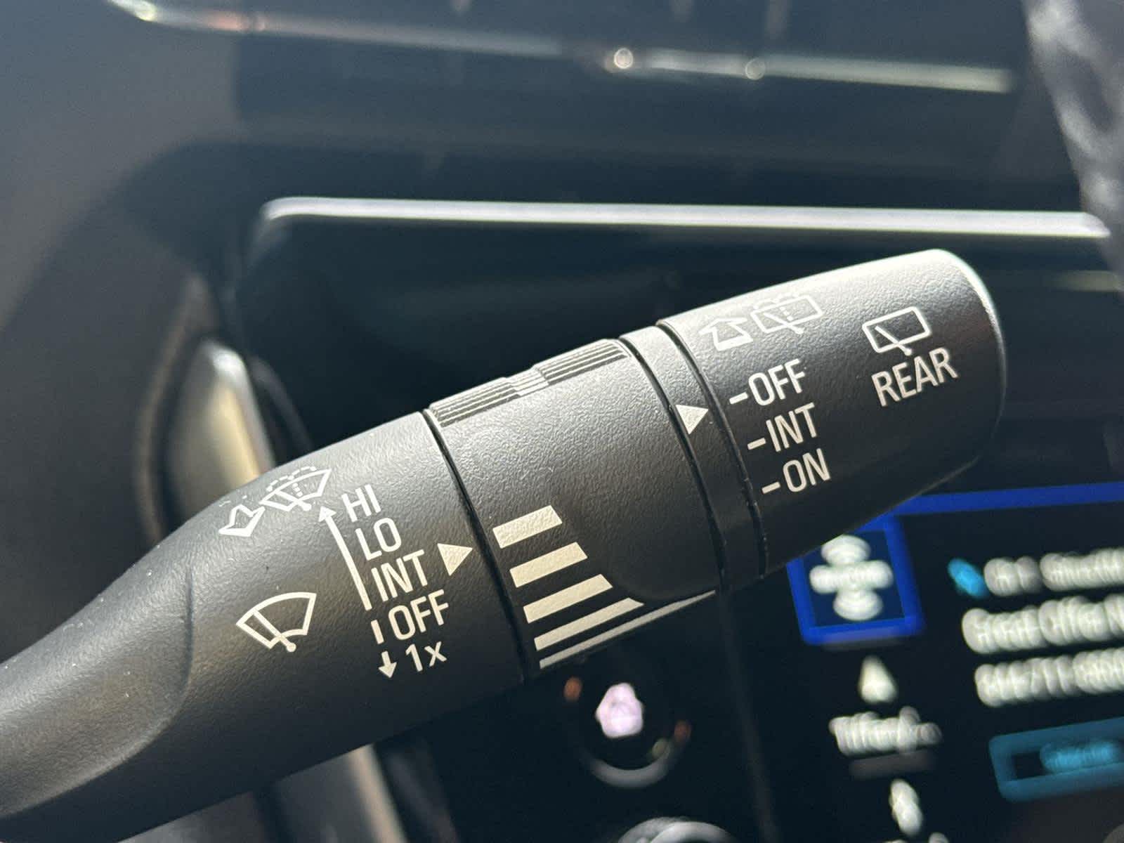 Thumbnail: 2023 Chevrolet Bolt EV - 28