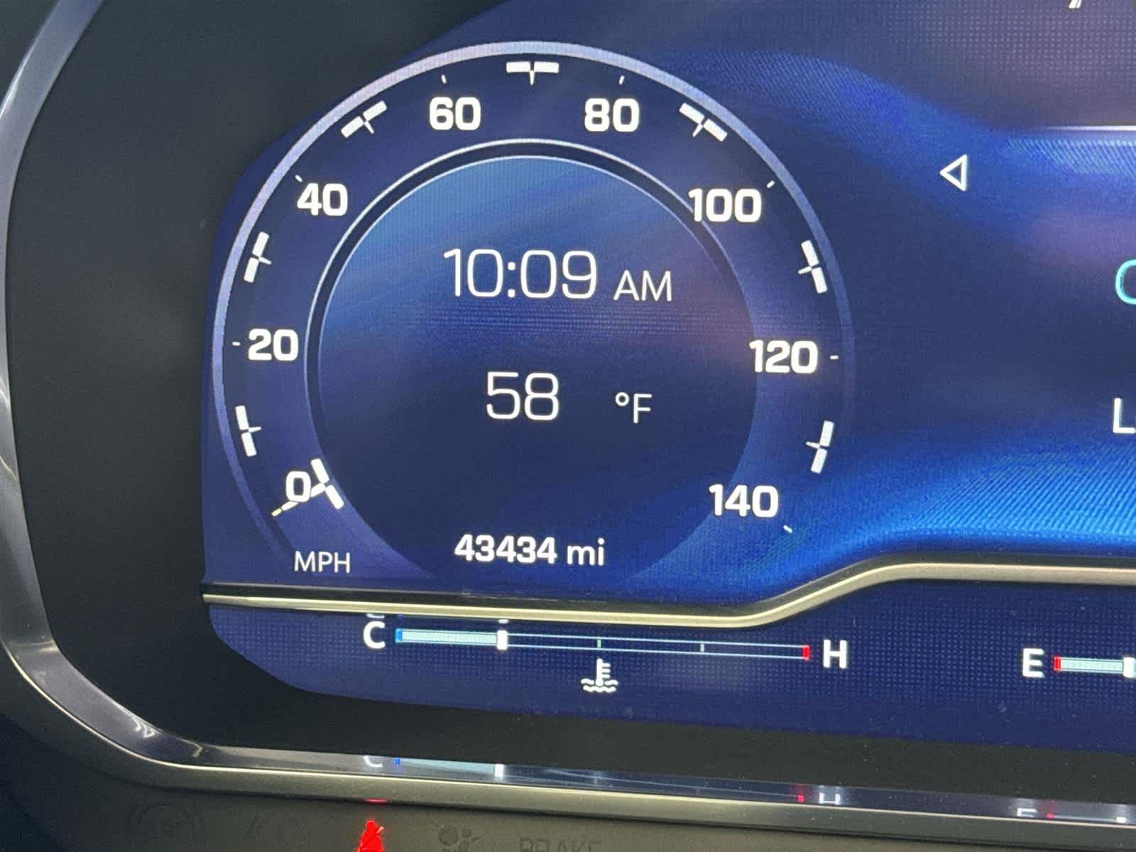 Thumbnail: 2023 Chevrolet Suburban - 30