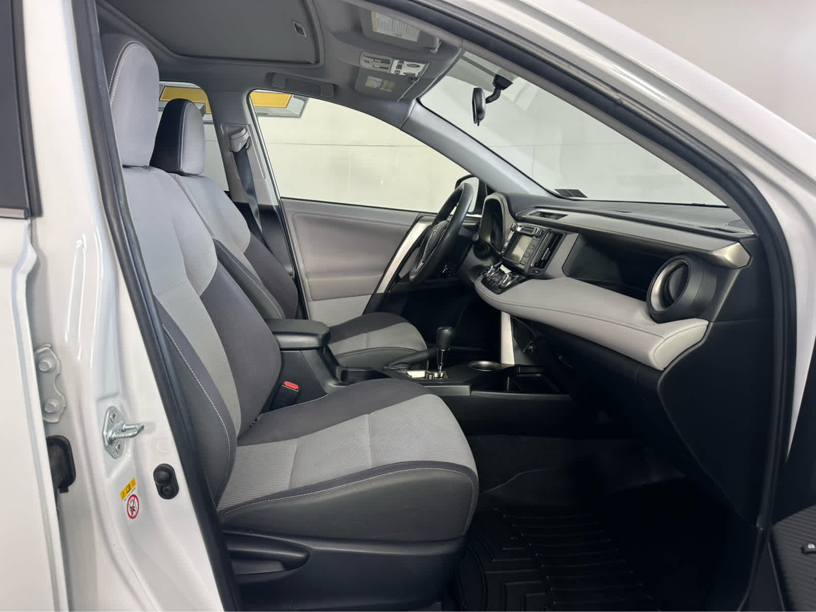 Thumbnail: 2013 Toyota RAV4 - 19