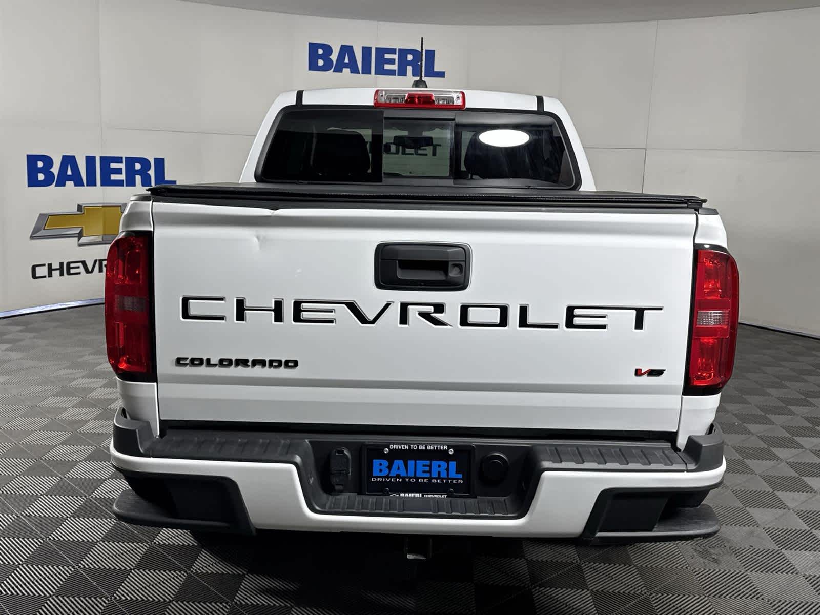 Thumbnail: 2022 Chevrolet Colorado - 4