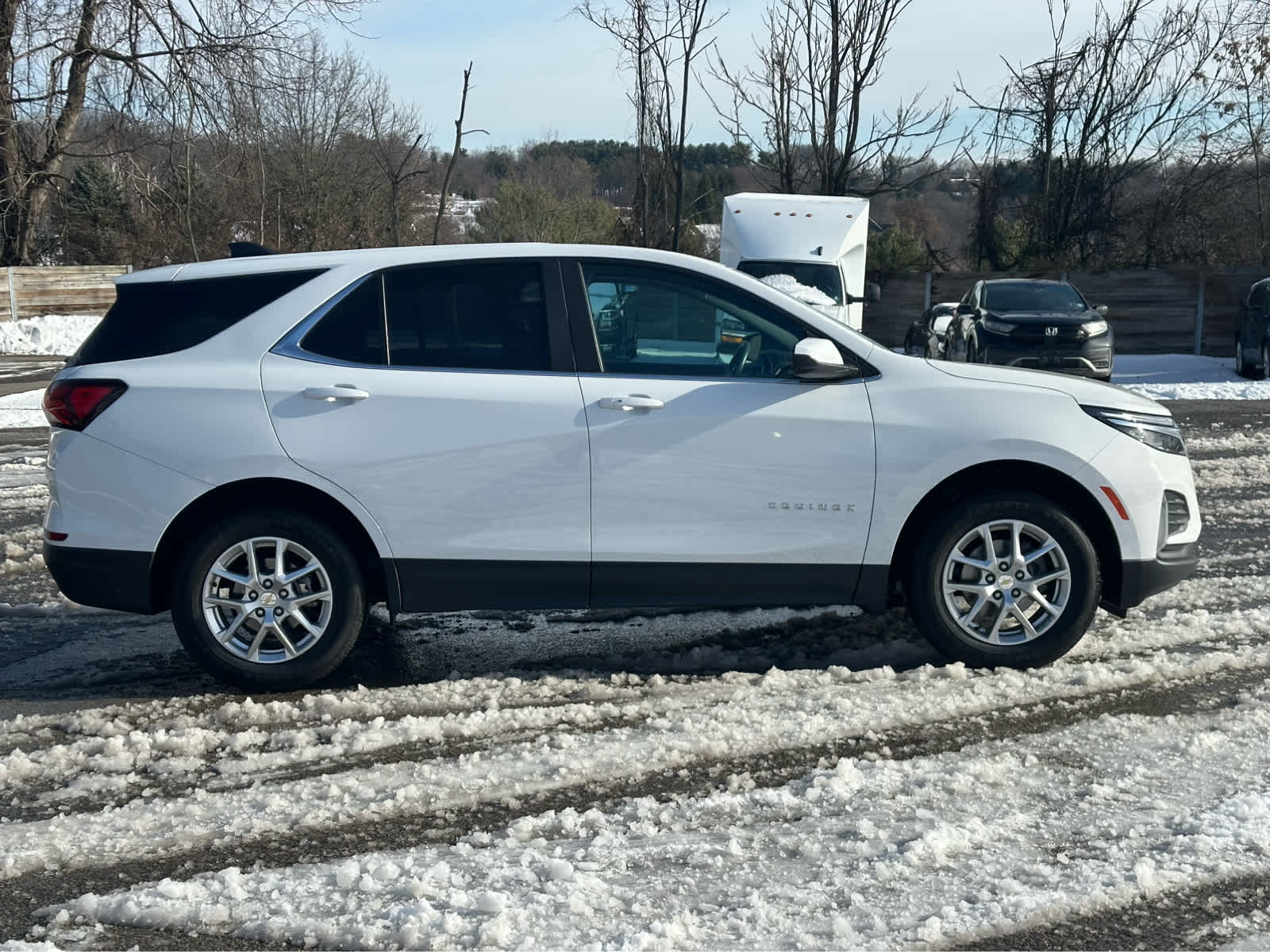 Thumbnail: 2022 Chevrolet Equinox - 8