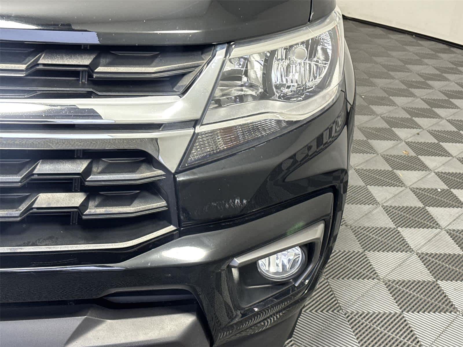 Thumbnail: 2022 Chevrolet Colorado - 9