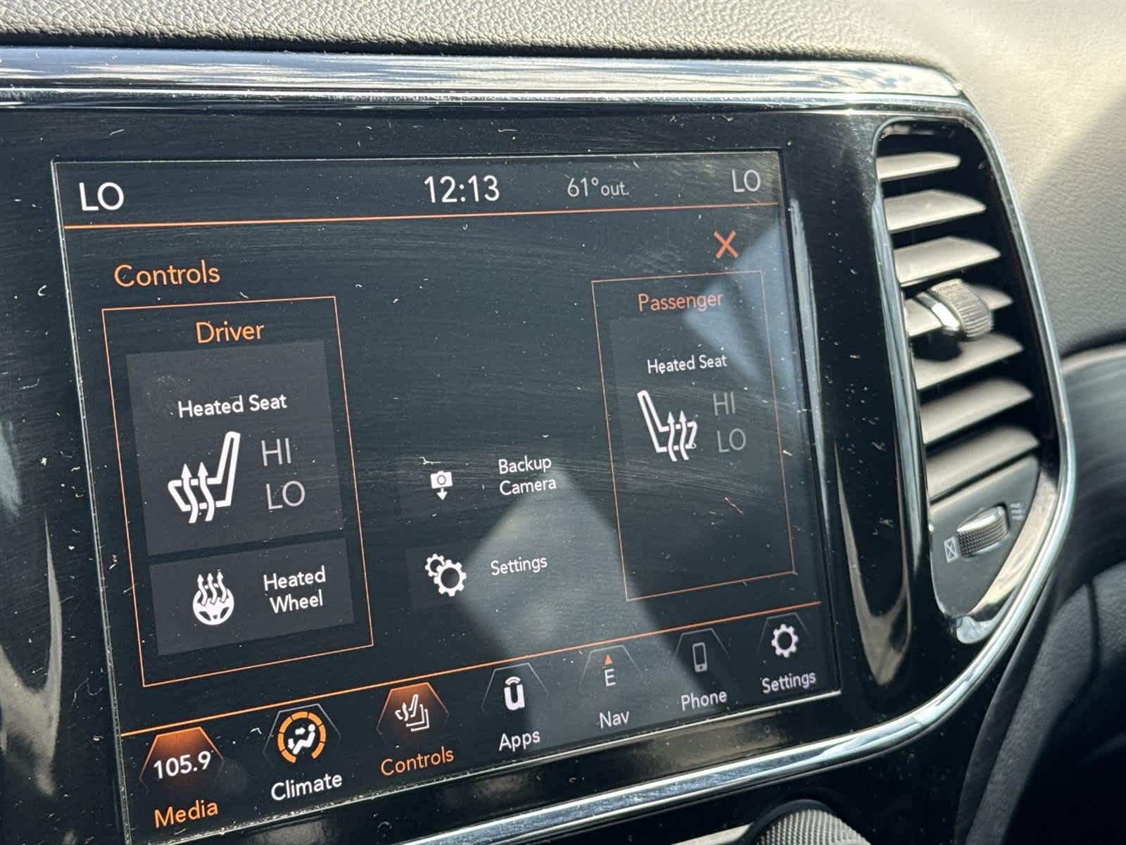 Thumbnail: 2020 Jeep Grand Cherokee - 20