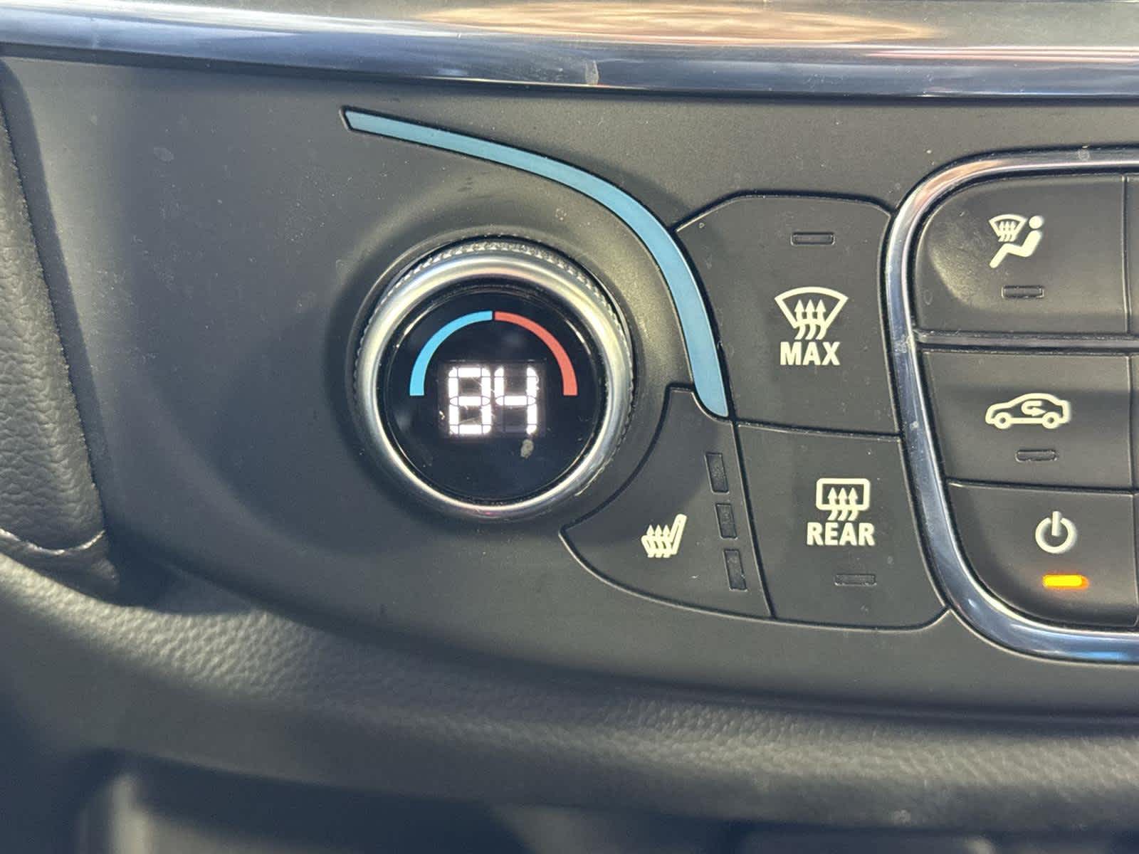 Thumbnail: 2023 Chevrolet Traverse - 23