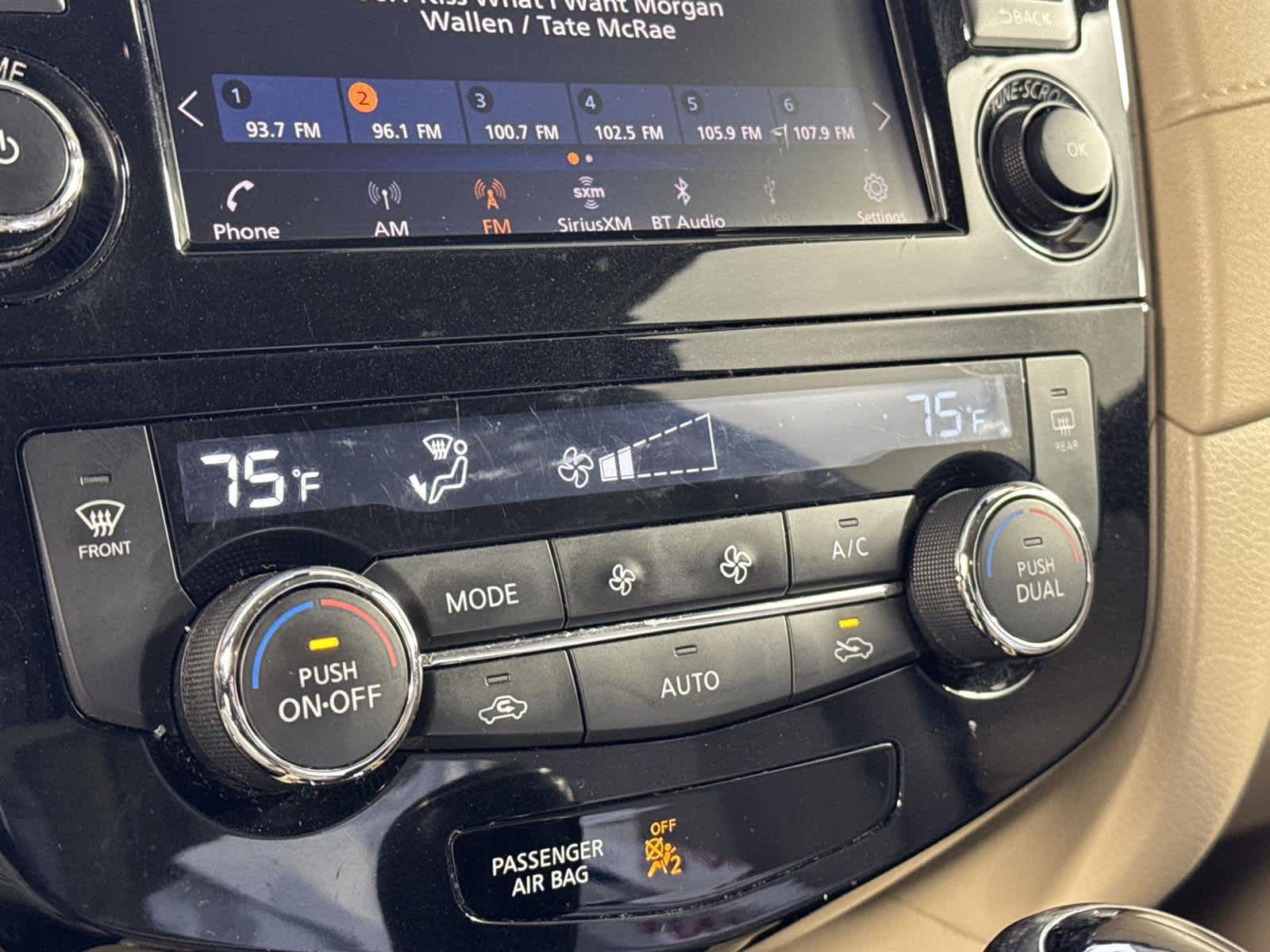 Thumbnail: 2020 Nissan Rogue - 18