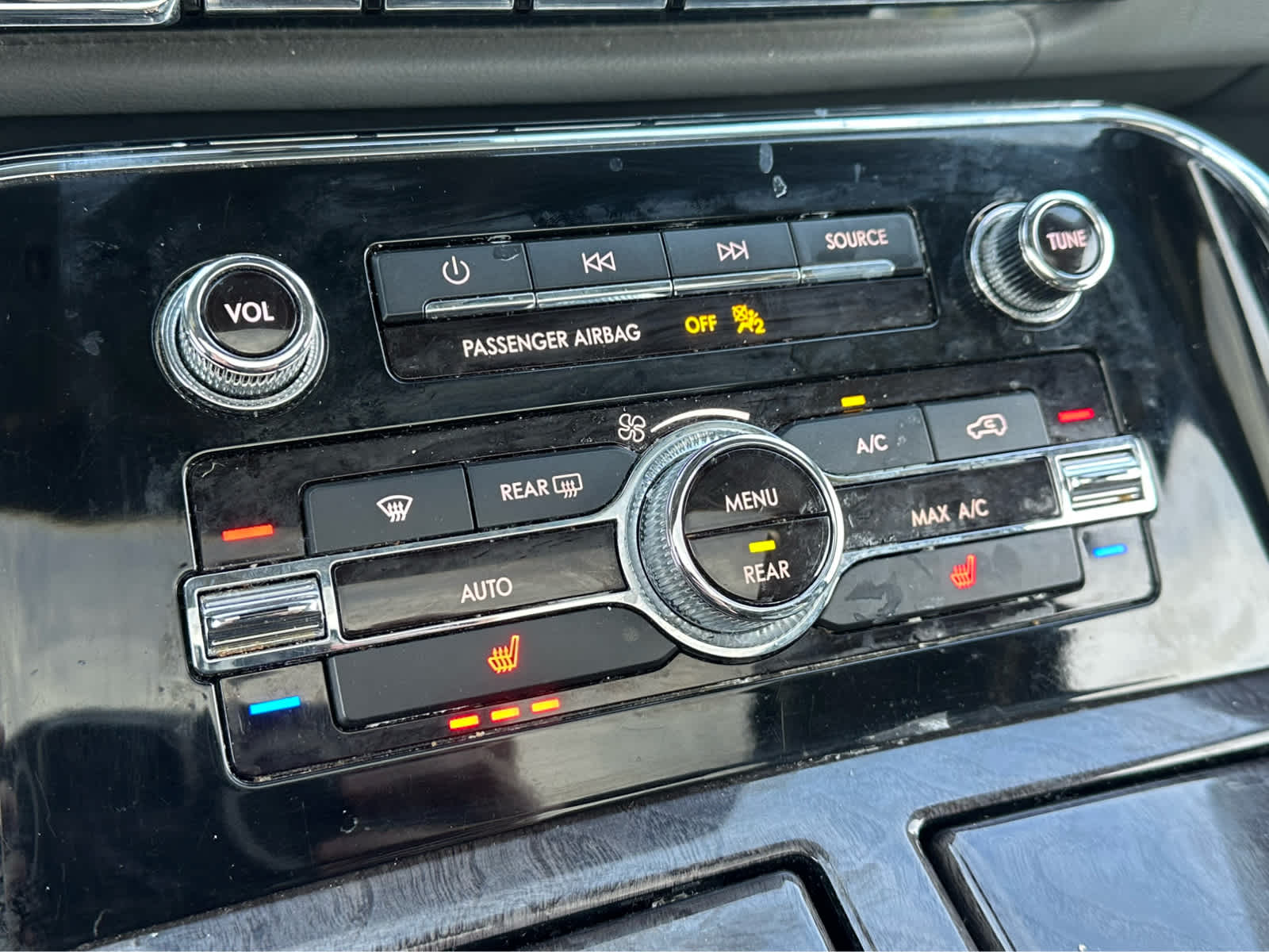 Thumbnail: 2019 Lincoln Navigator - 16