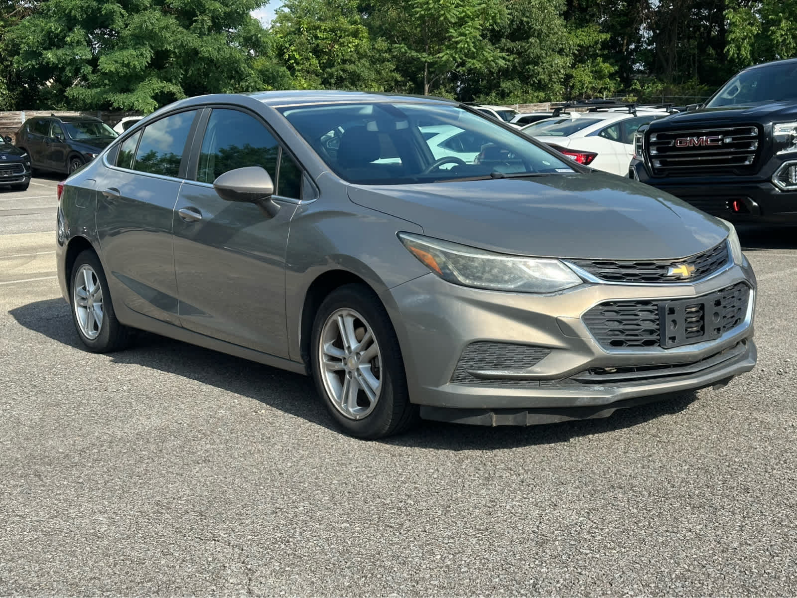 Thumbnail: 2017 Chevrolet Cruze - 3