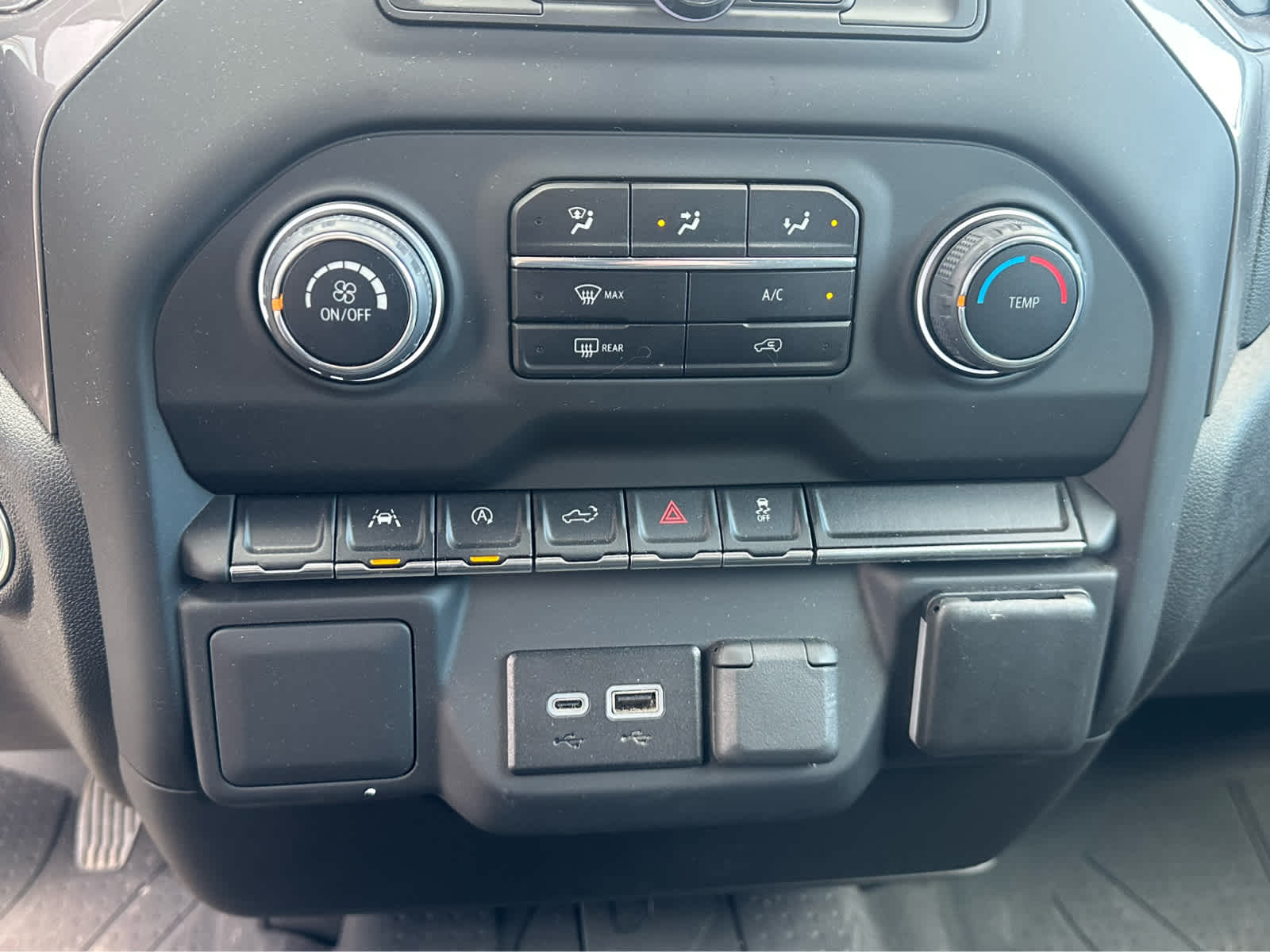 Thumbnail: 2024 Chevrolet Silverado 1500 - 15