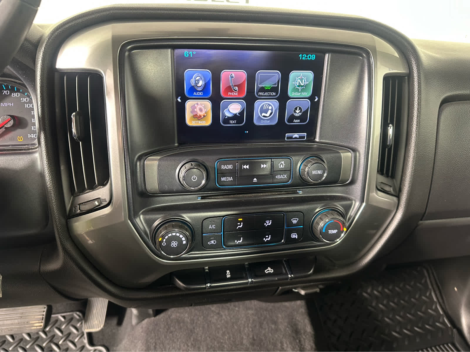 Thumbnail: 2019 Chevrolet Silverado 1500 - 13