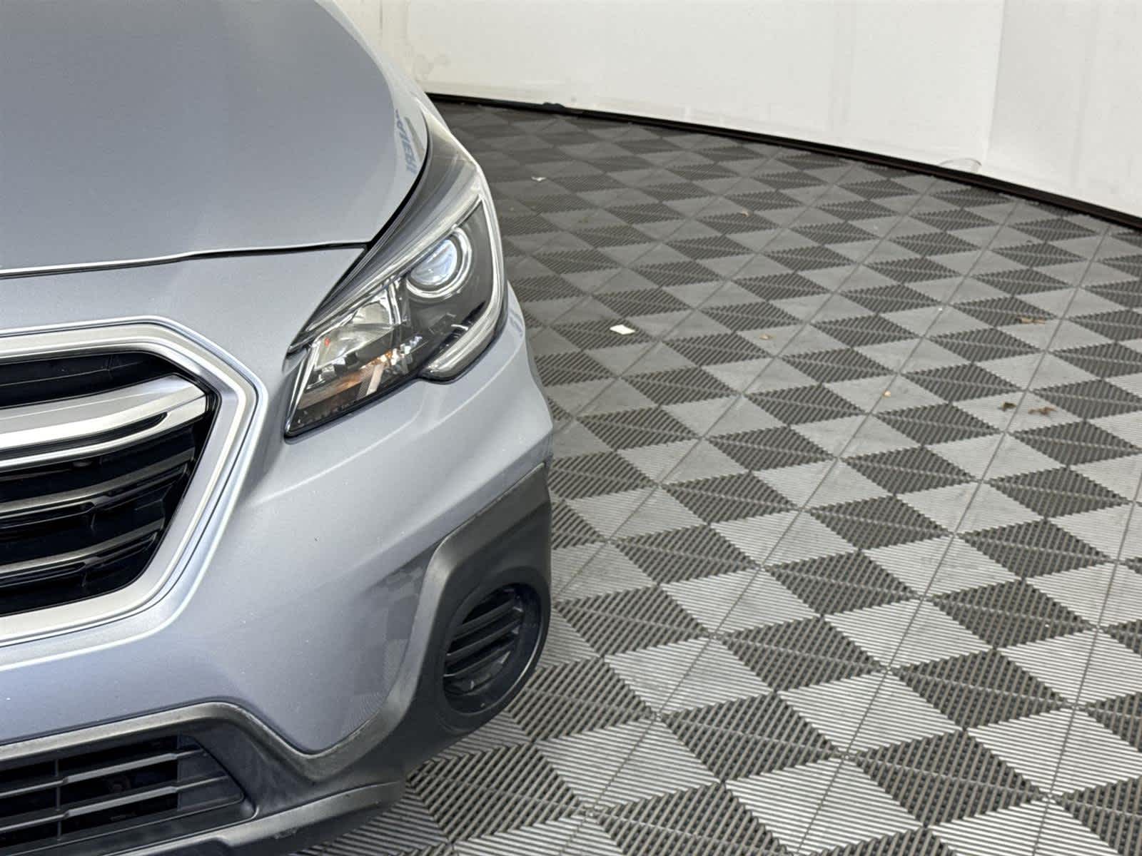 Thumbnail: 2019 Subaru Outback - 9