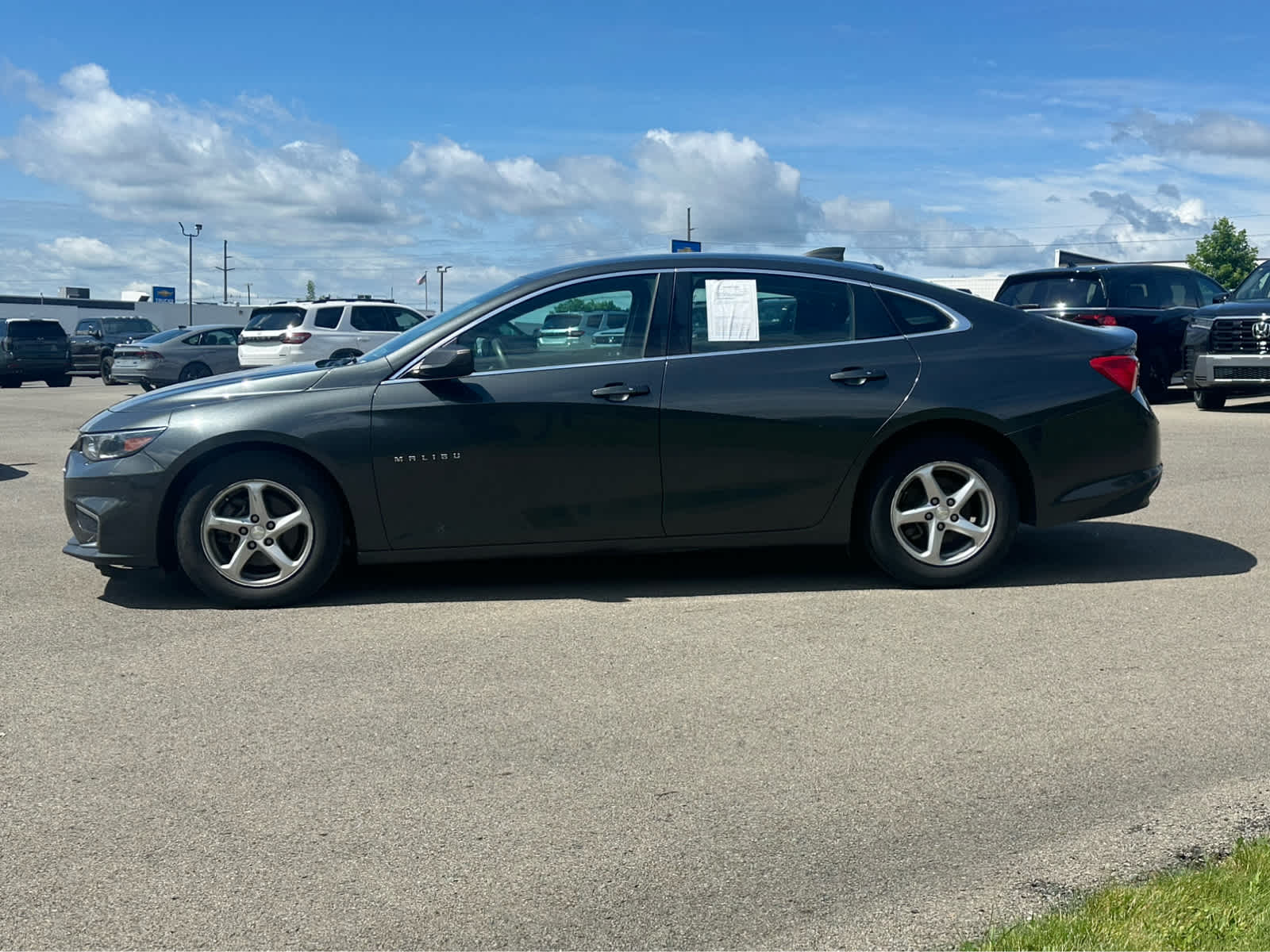 Thumbnail: 2018 Chevrolet Malibu - 5