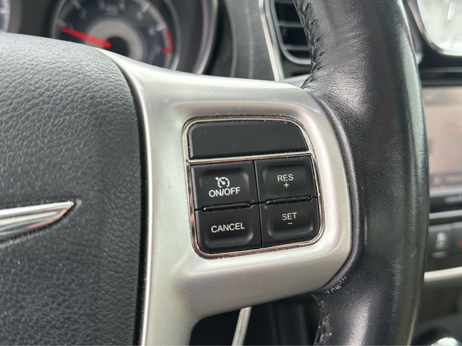 Thumbnail: 2012 Chrysler 200 - 16