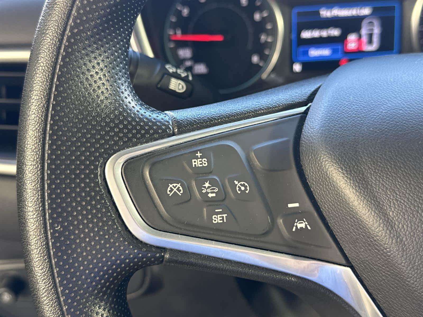 Thumbnail: 2022 Chevrolet Equinox - 25