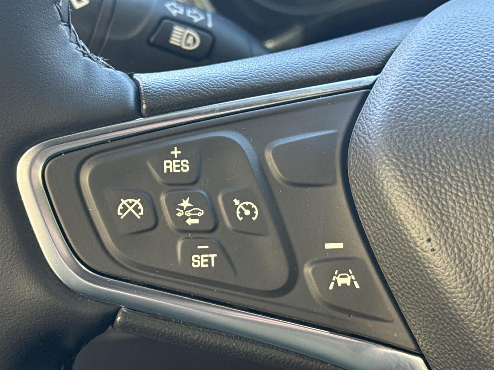 Thumbnail: 2024 Chevrolet Equinox - 25