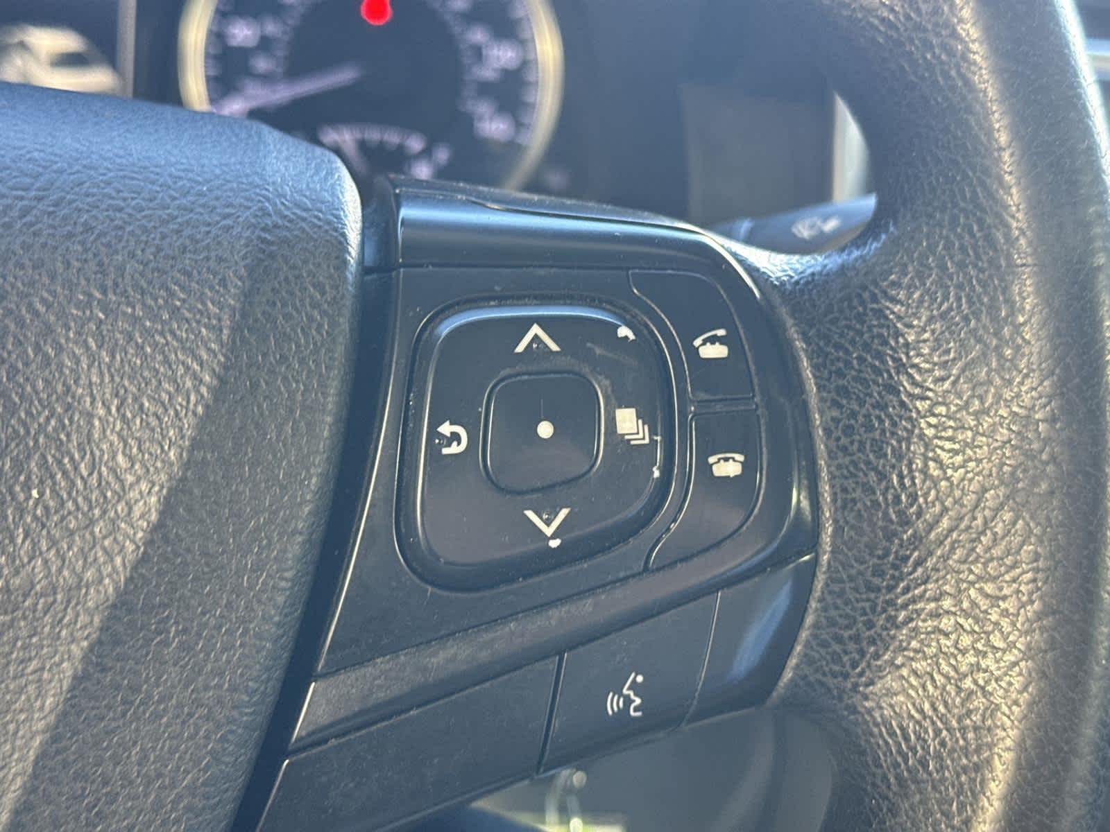 Thumbnail: 2016 Toyota Camry - 24