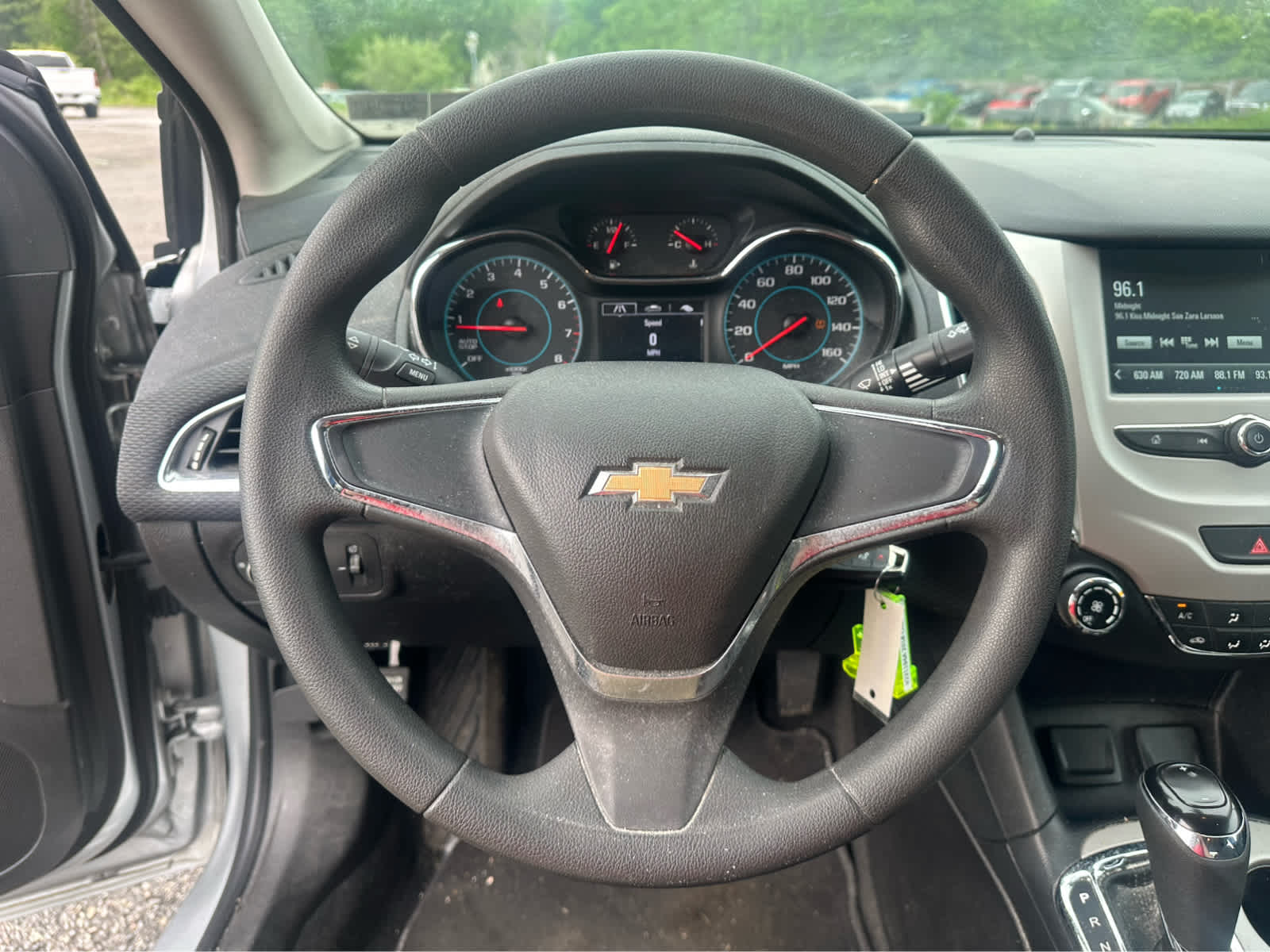 Thumbnail: 2018 Chevrolet Cruze - 11